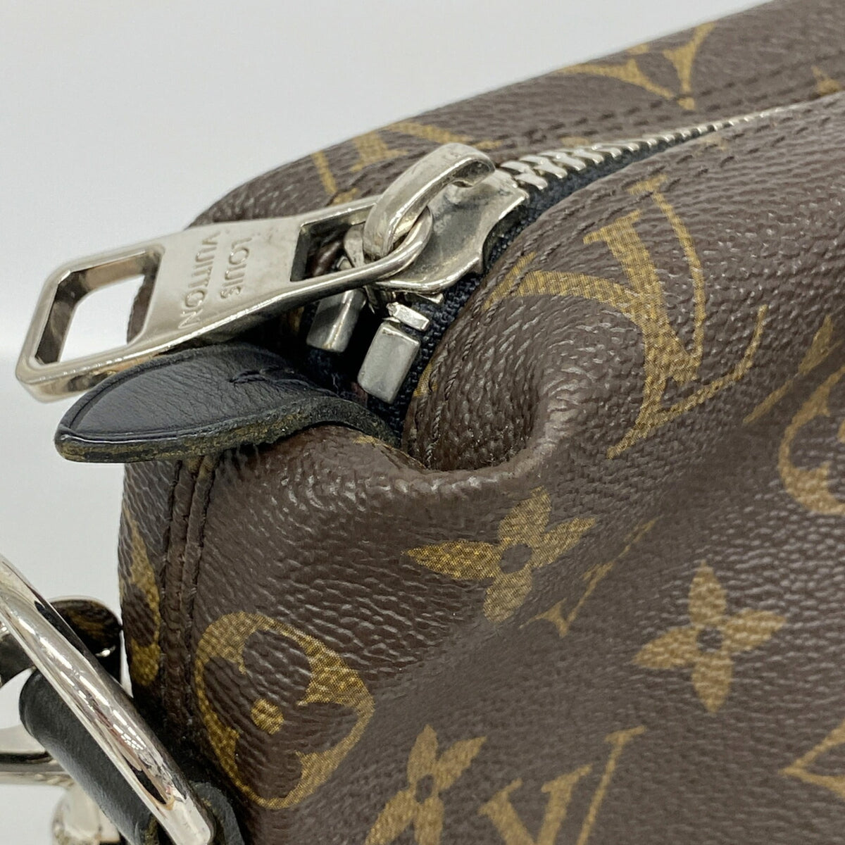 Louis Vuitton Black Brown Tote Bag (Pre-Owned)