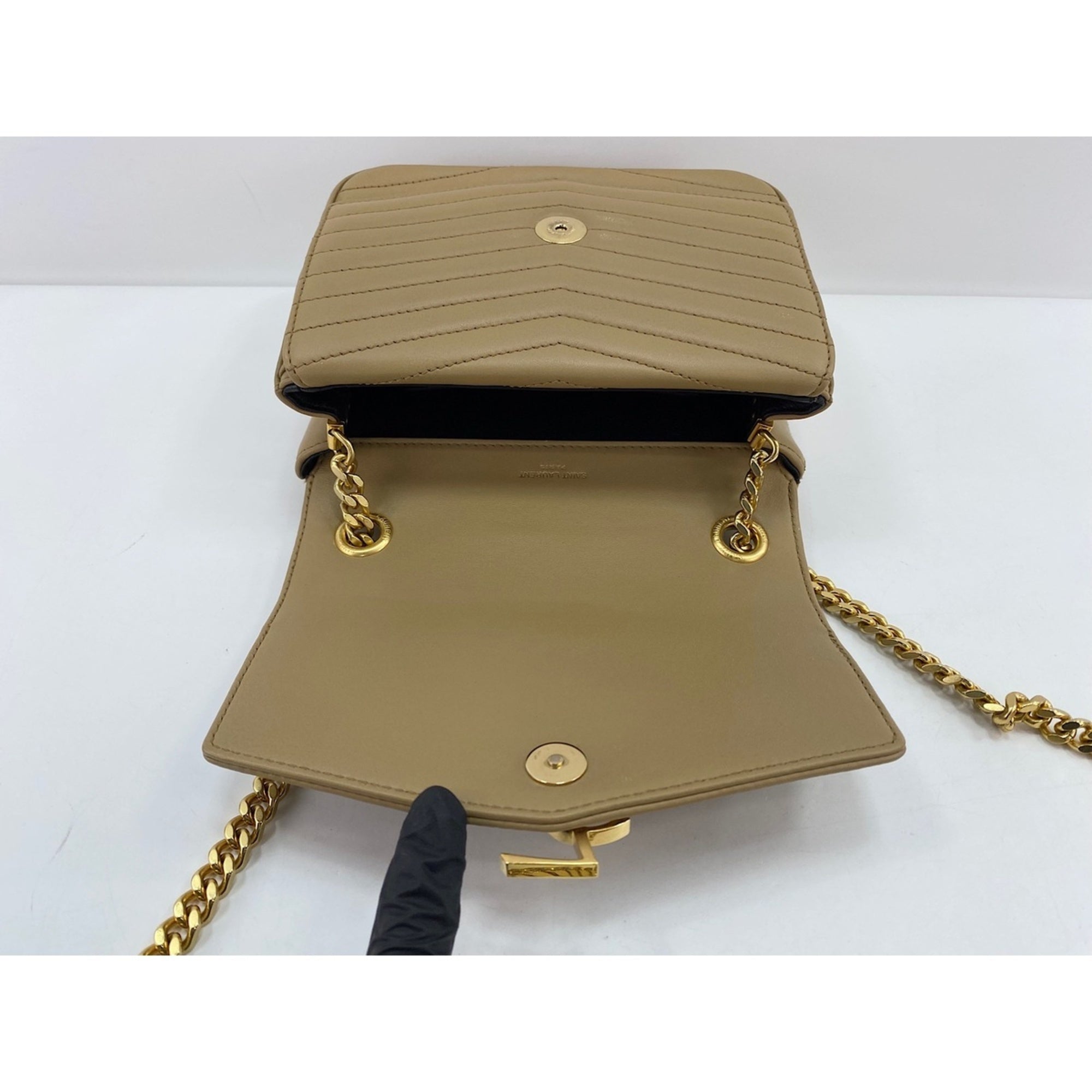Yves Saint Laurent Beige Shoulder Bag (Pre-Owned)