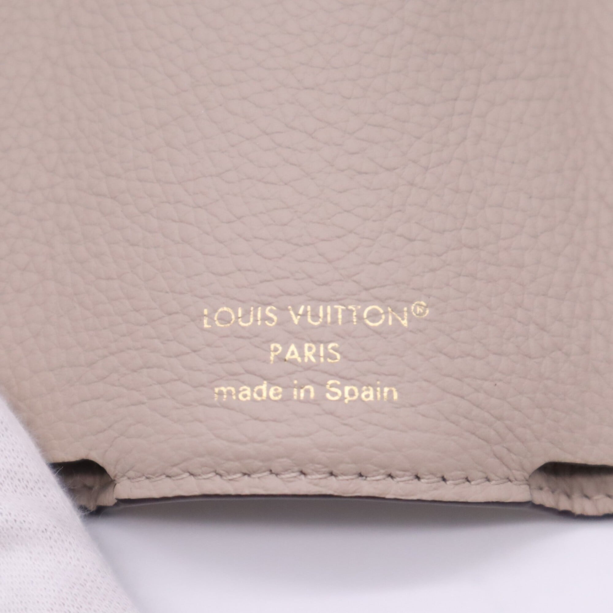 Louis Vuitton Taurillon Beige Leather Wallet (Tri-Fold) (Pre-Owned)