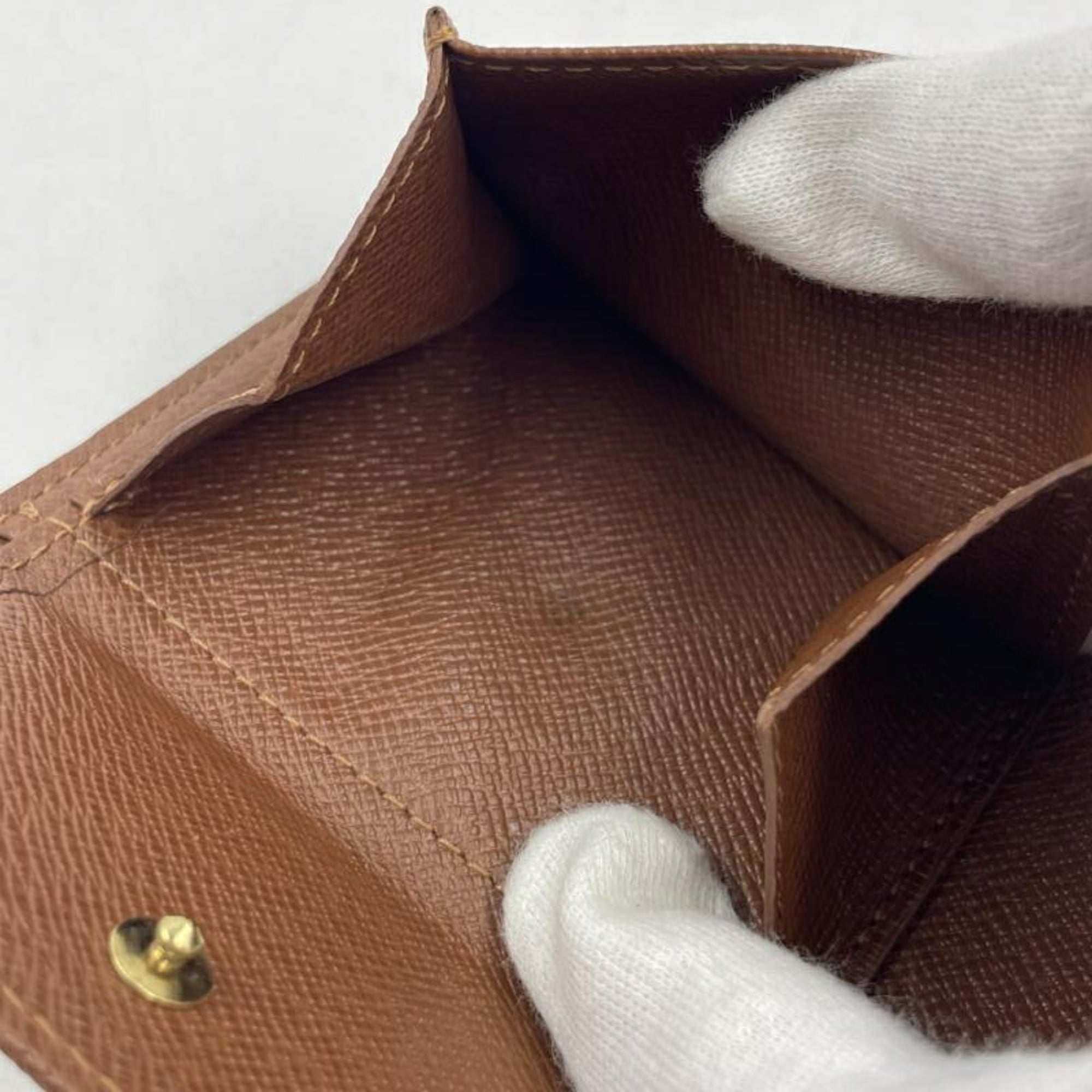 Louis Vuitton Monogram Brown Monogram Pvc Wallet (Bi-Fold) (Pre-Owned)