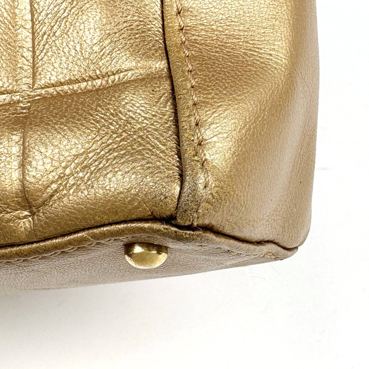 Chanel Chocolate Bar Gold Leather Shoulder Bag (Pre-Owned)