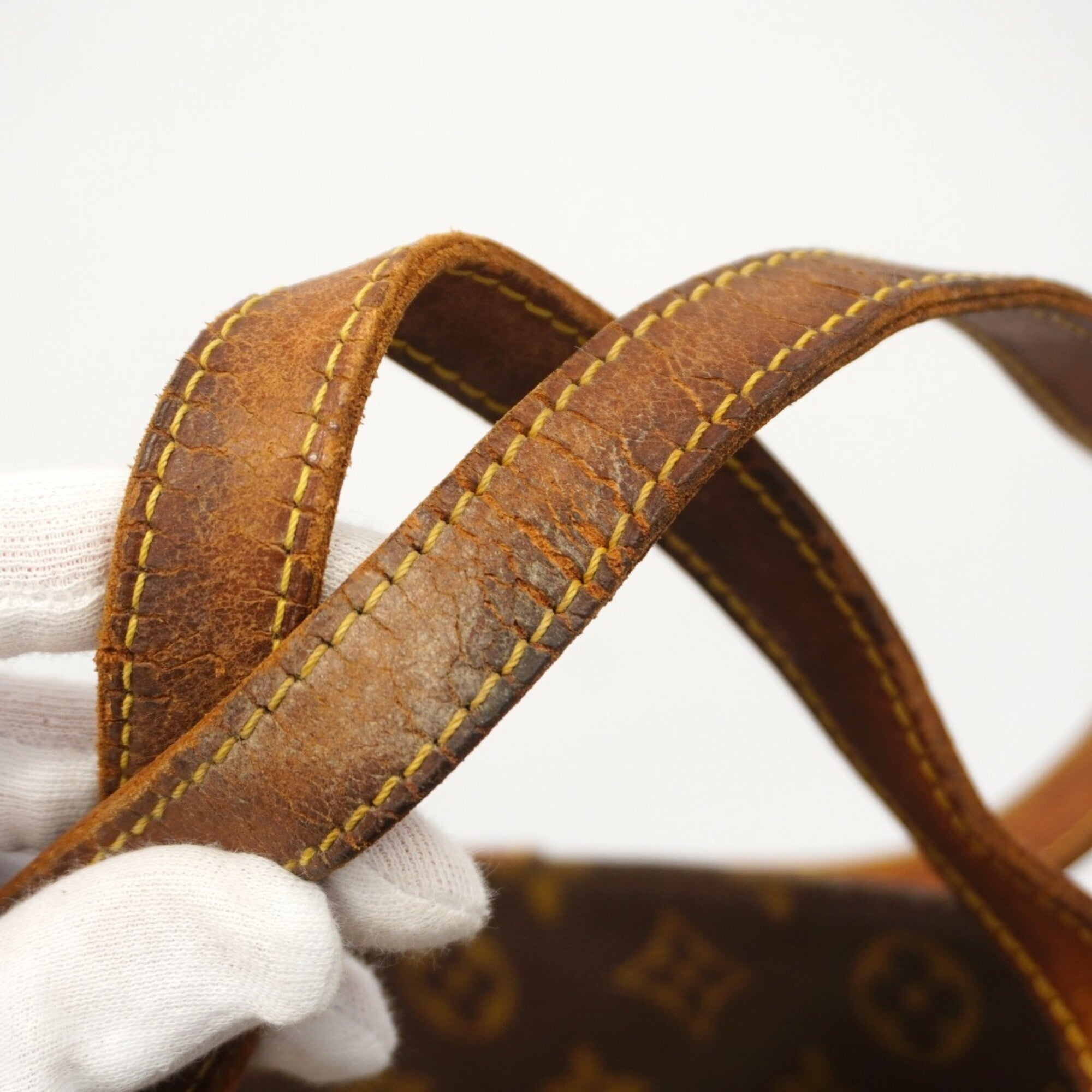 Louis Vuitton Brown Tote Bag (Pre-Owned)