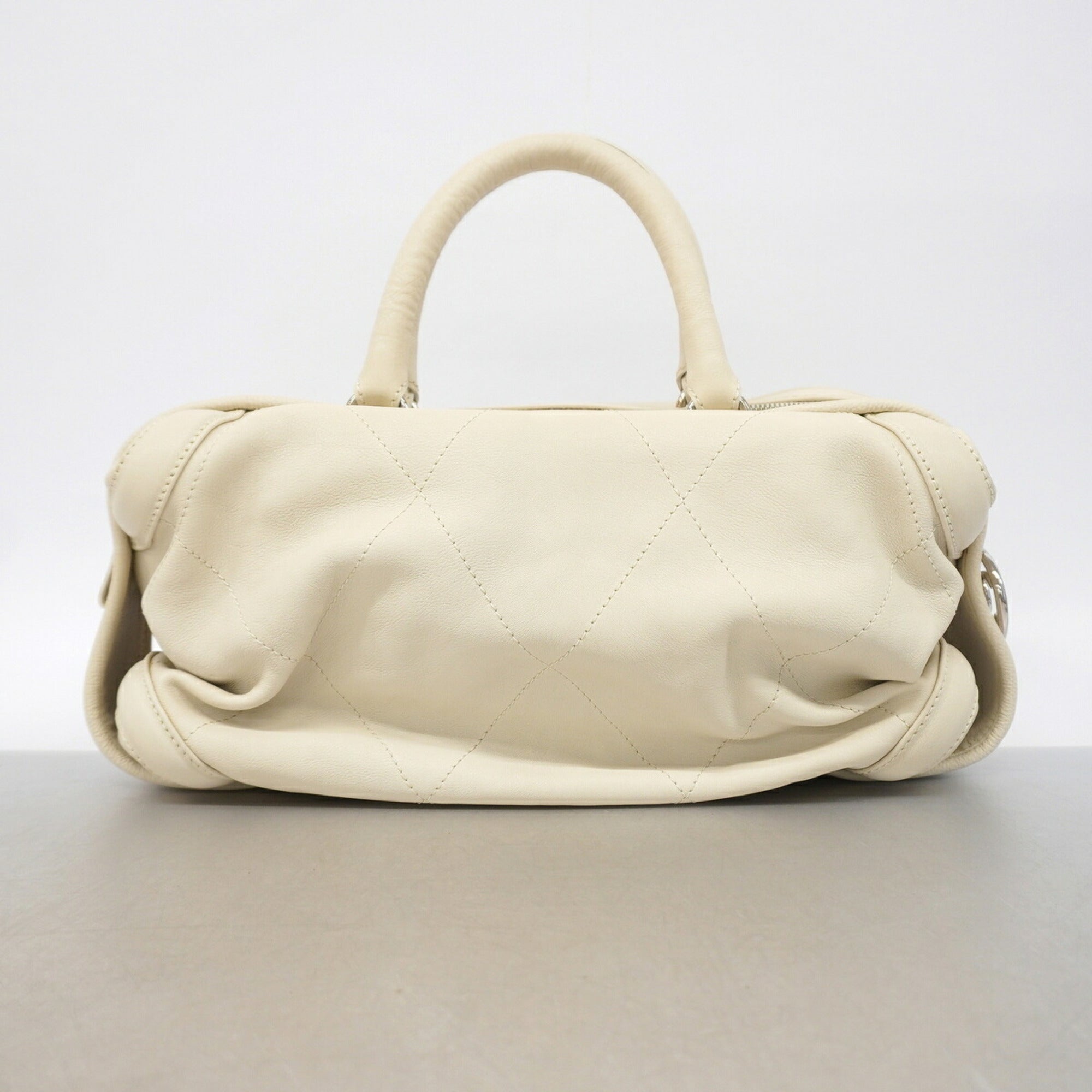 Chanel Ivory Leather Handbag (Pre-Owned)
