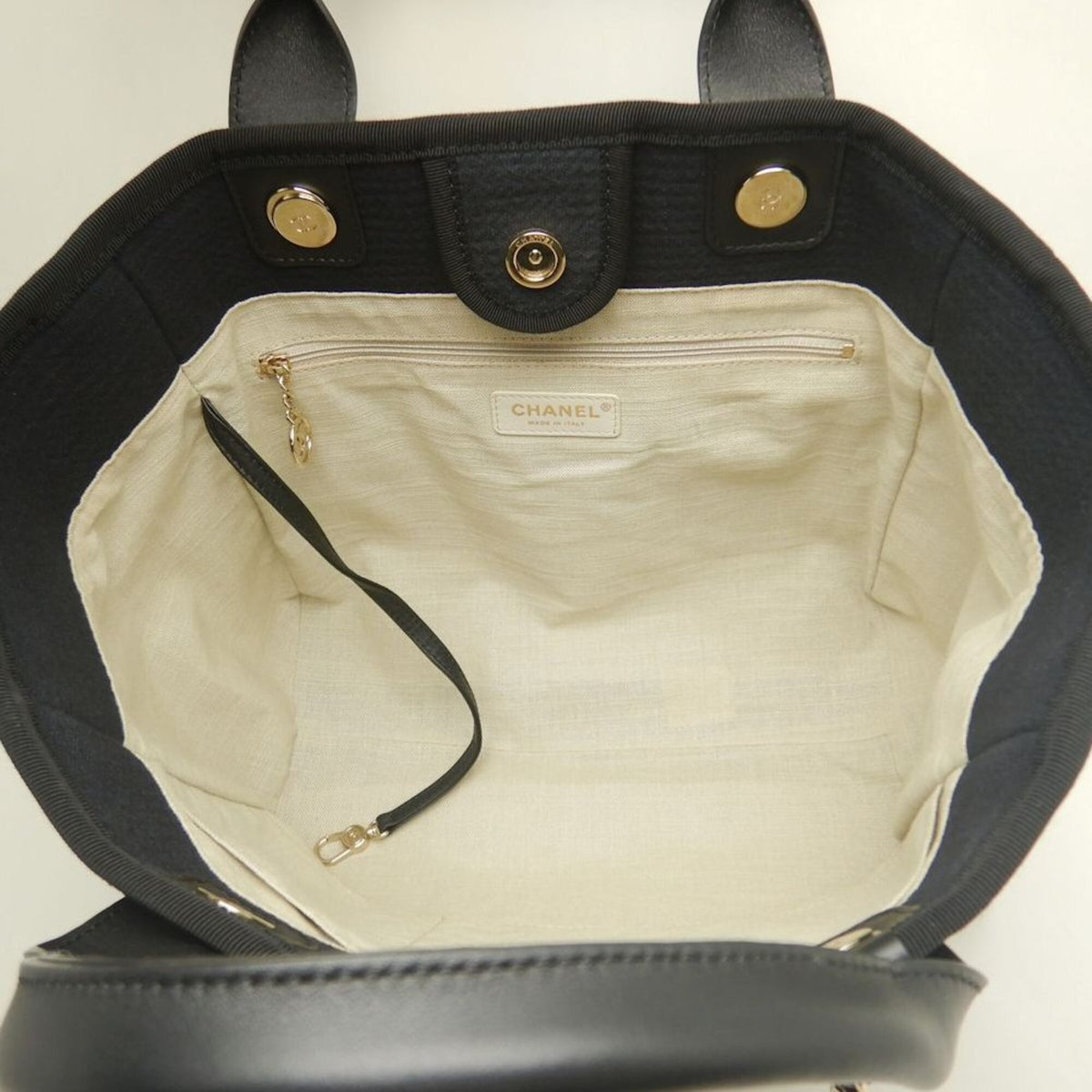 Chanel Black Canvas Leather Tote Bag (Pre-Owned)
