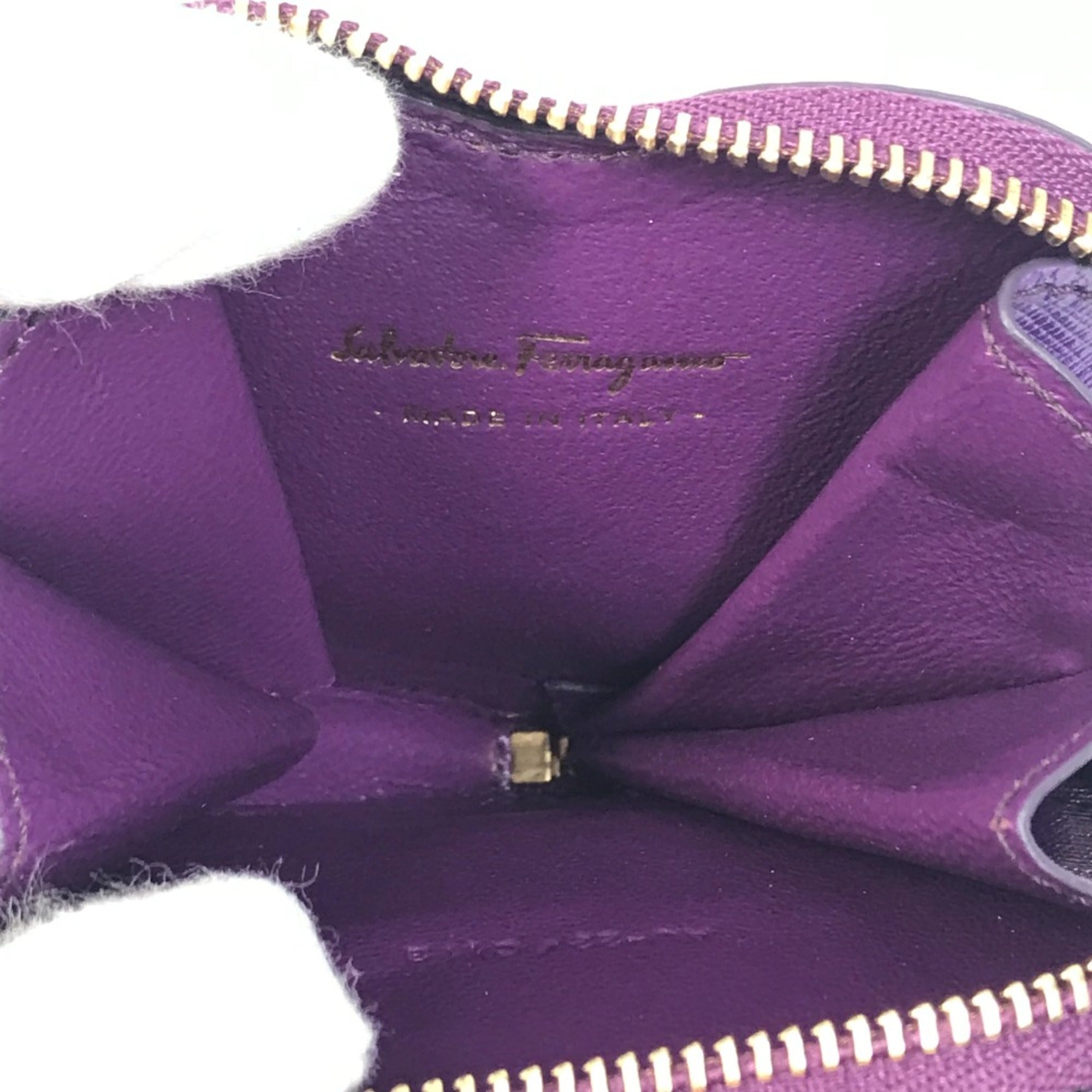 Salvatore Ferragamo Purple Leather Coin Purse/Coin Case (Pre-Owned)