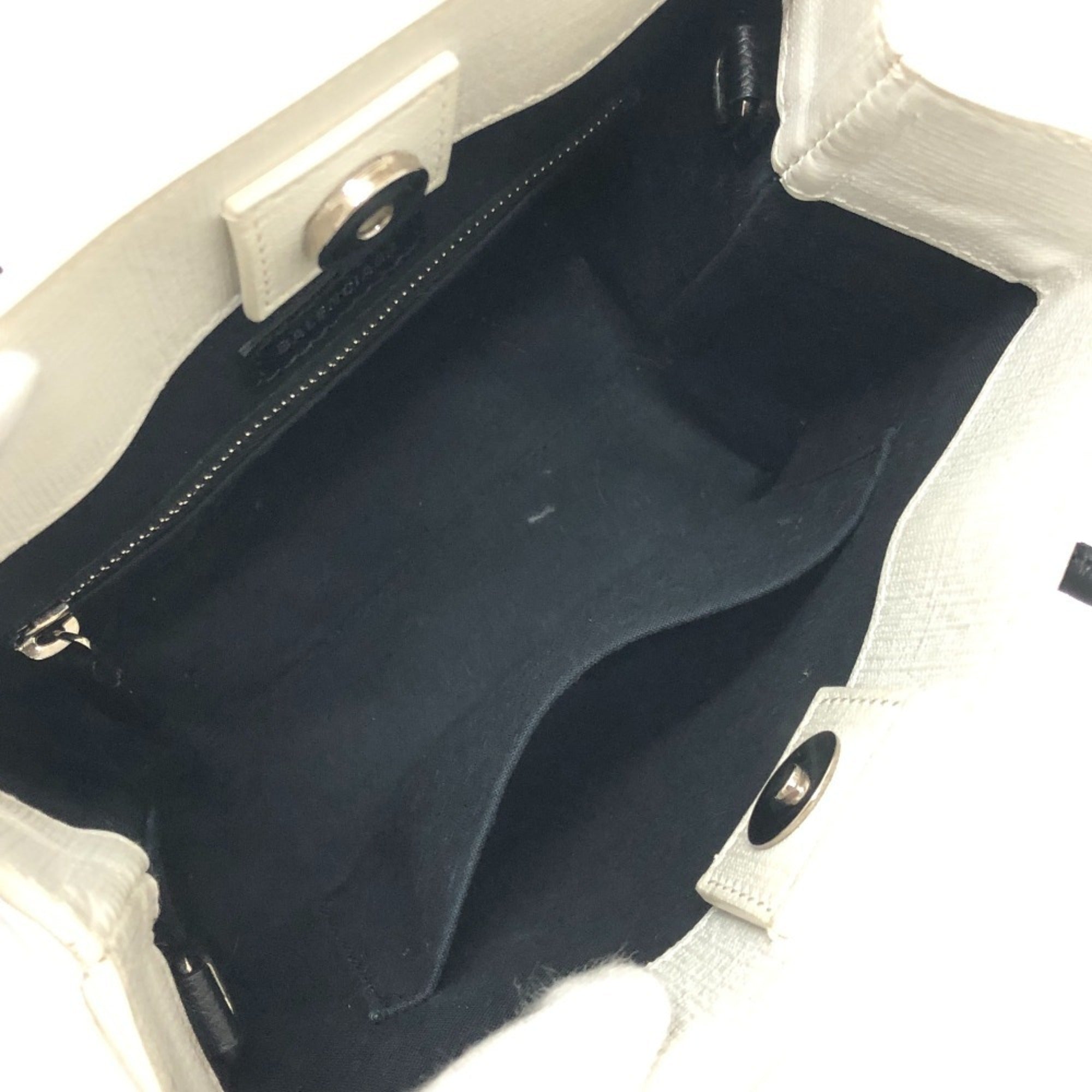 Balenciaga White Leather Shoulder Bag (Pre-Owned)