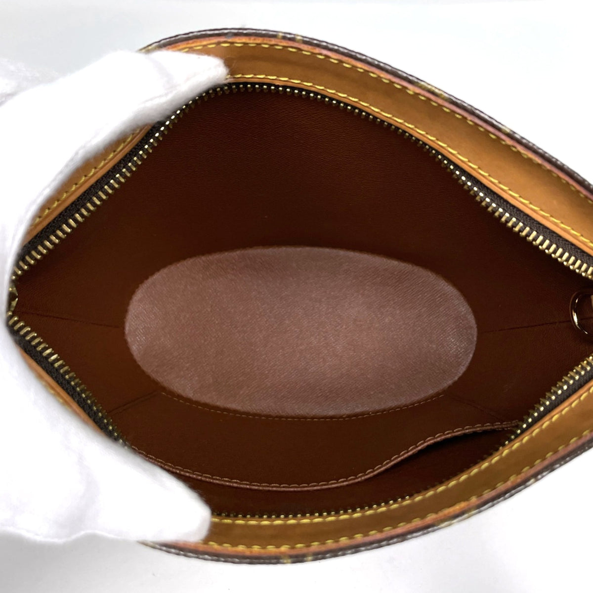 Louis Vuitton Brown Monogram Shoulder Bag (Pre-Owned)