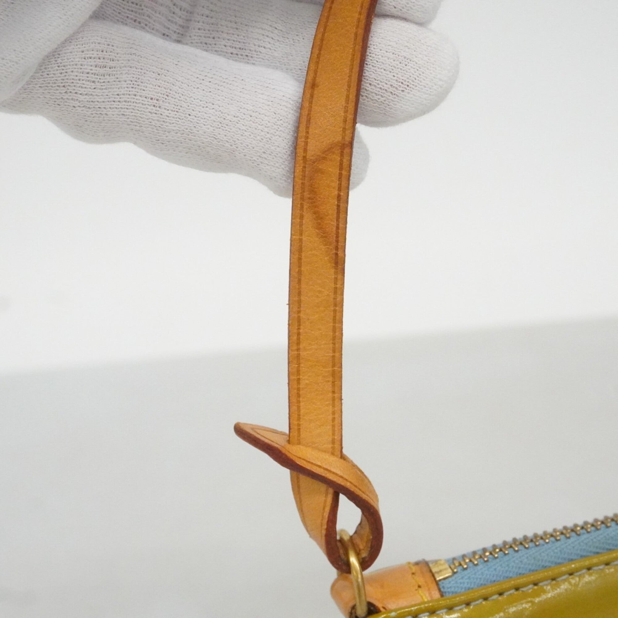 Louis Vuitton Baby Blue Handbag (Pre-Owned)