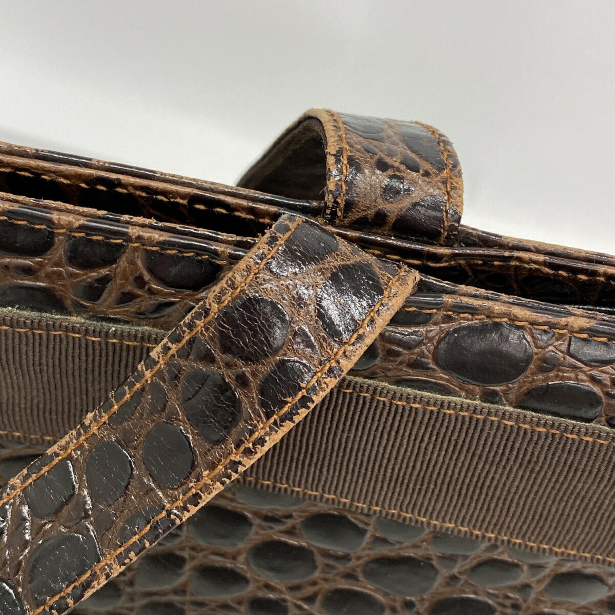 Salvatore Ferragamo Brown Leather Shoulder Bag (Pre-Owned)