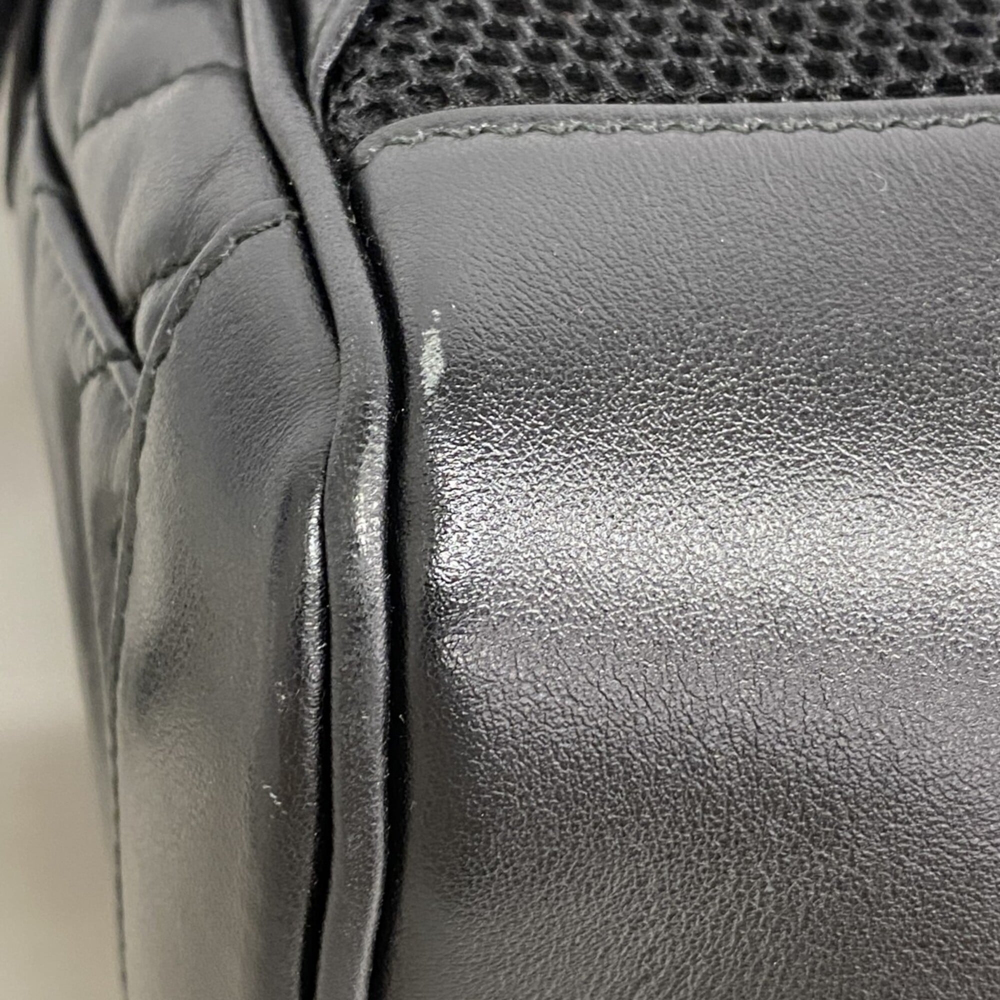 Gucci Black Leather Backpack (Pre-Owned)