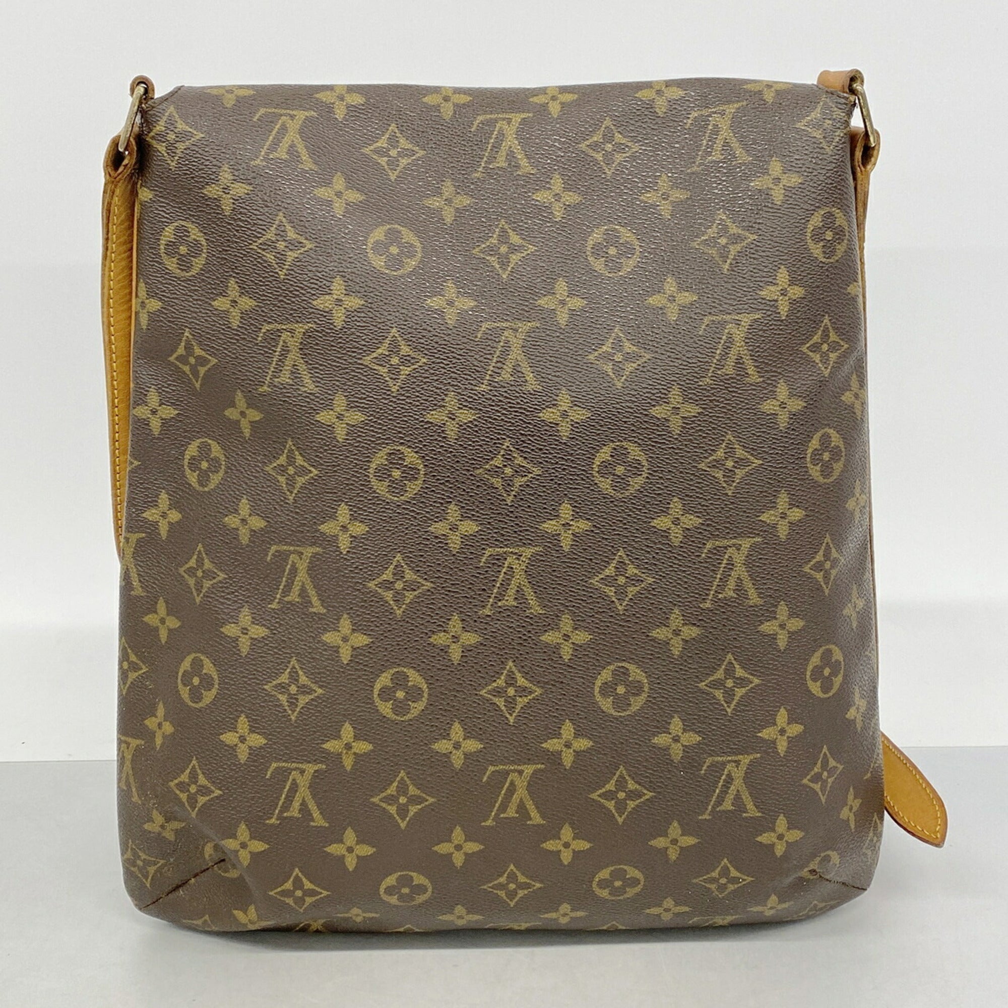 Louis Vuitton Brown Shoulder Bag (Pre-Owned)
