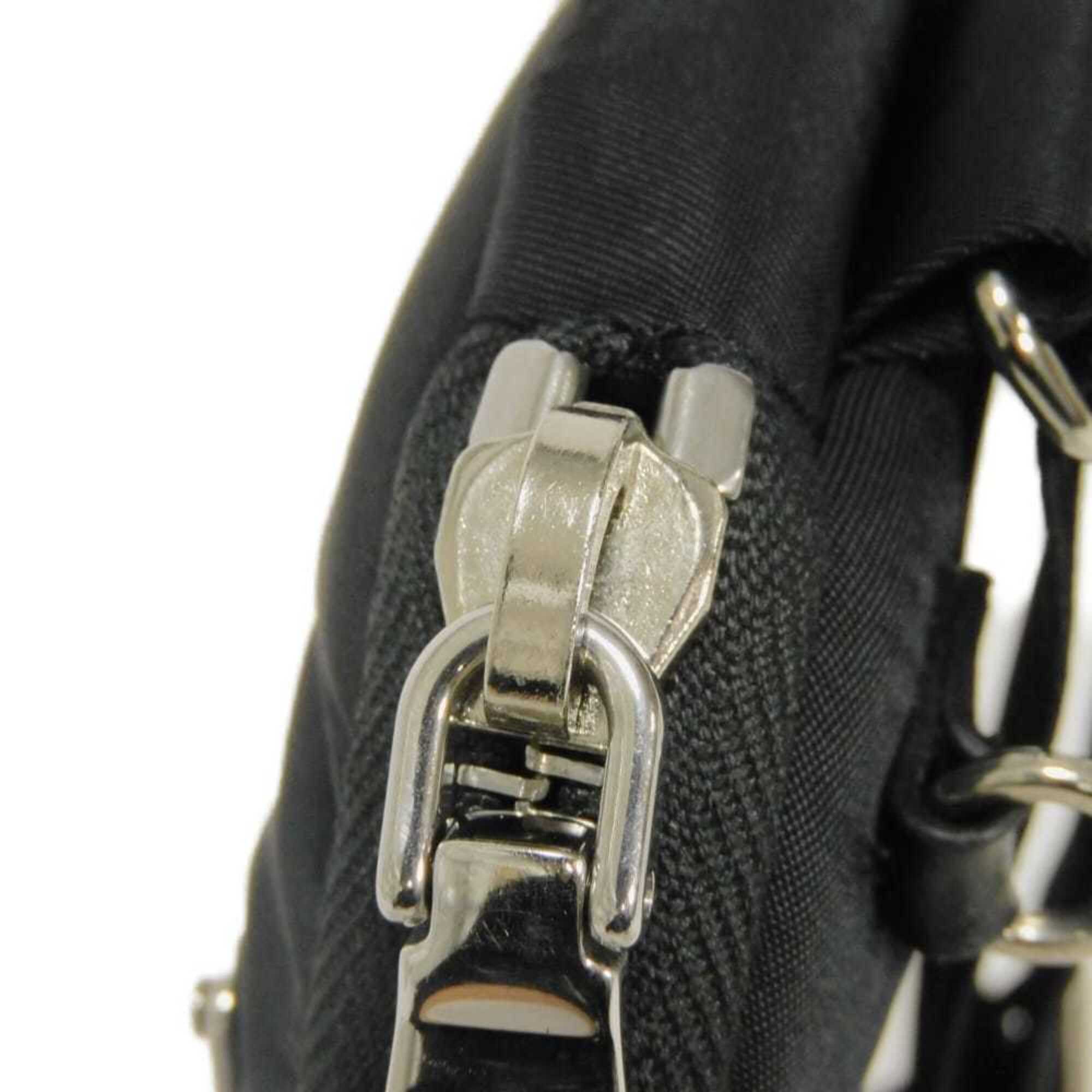 Prada Black Nylon Shoulder Bag (Pre-Owned)