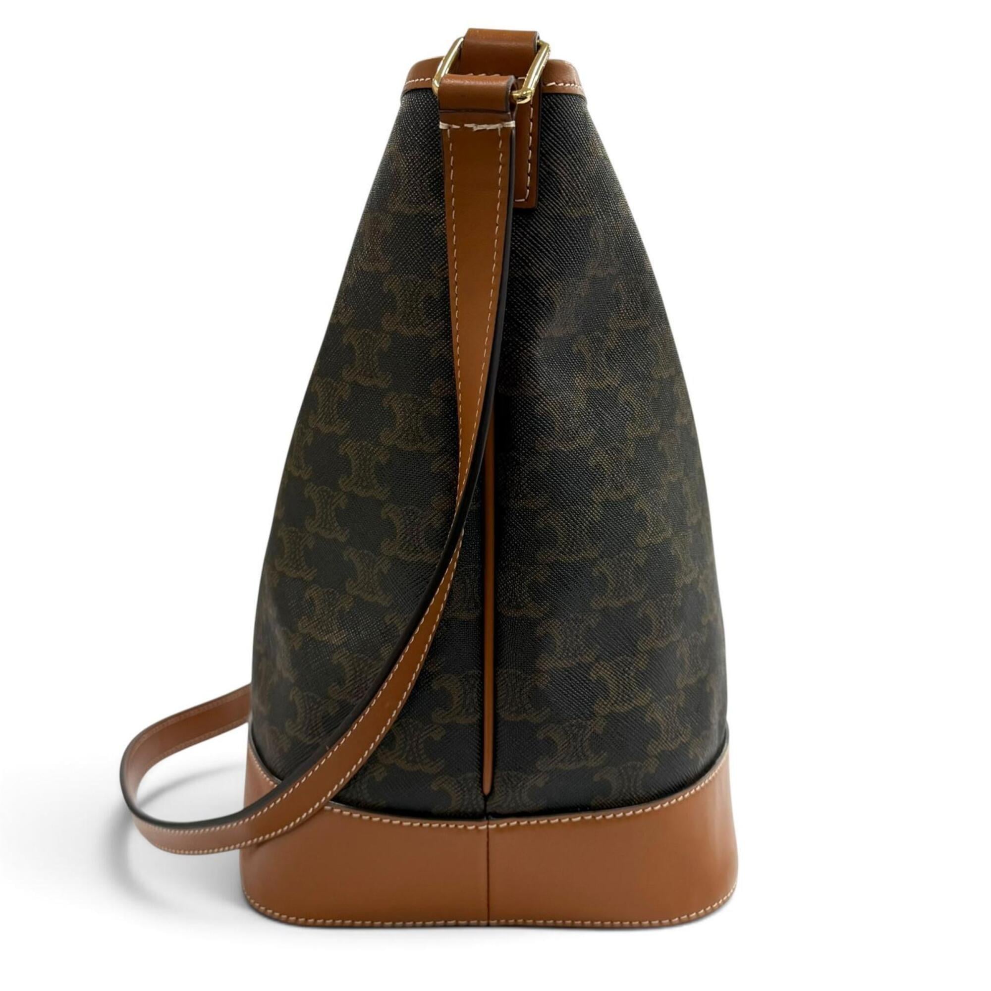 Celine Brown Leather Shoulder Bag (Pre-Owned)
