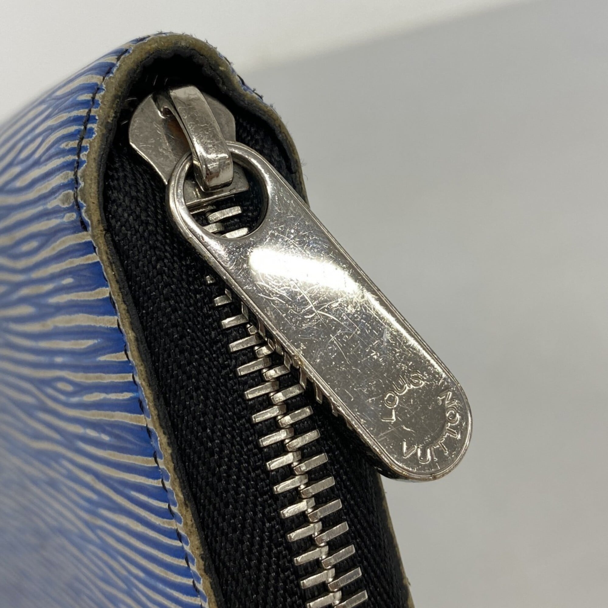 Louis Vuitton Blue Long Wallet (Bi-Fold) (Pre-Owned)