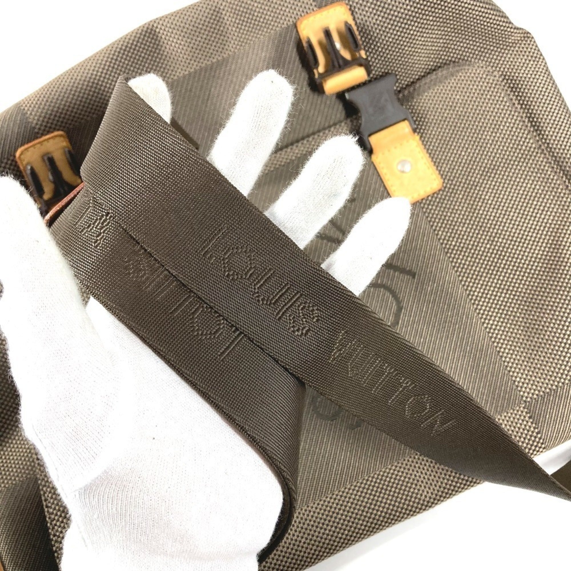 Louis Vuitton Khaki Damier Geant Messenger Bag Shoulder Bag (Pre-Owned)