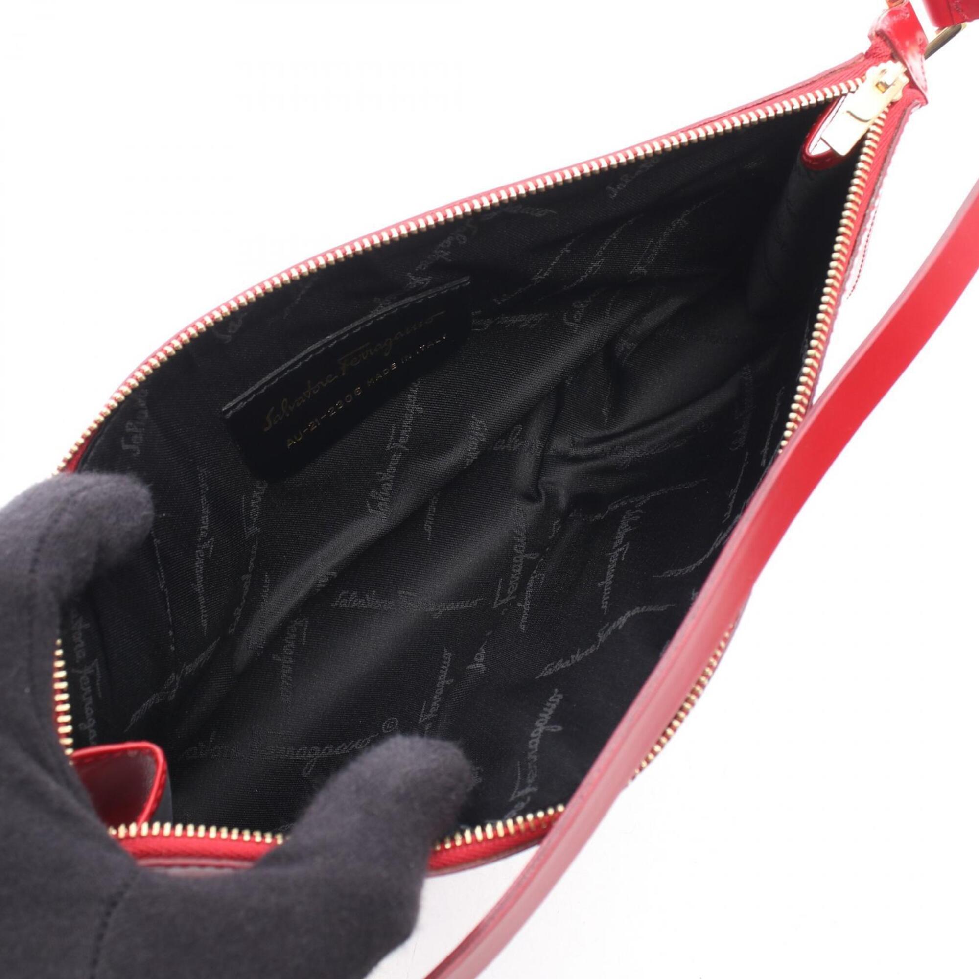 Salvatore Ferragamo Red Color Leather Shoulder Bag (Pre-Owned)