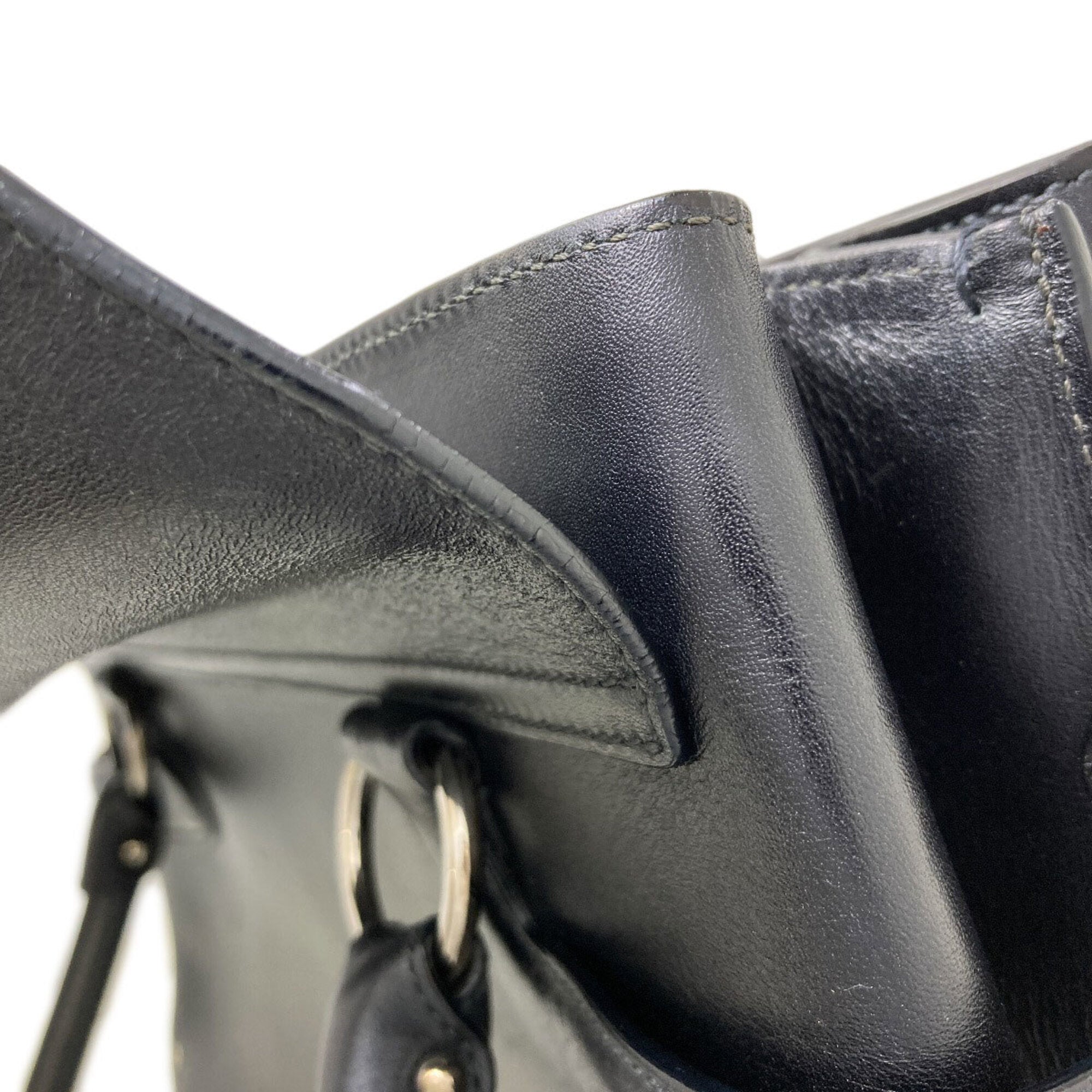 Salvatore Ferragamo Black Leather Tote Bag (Pre-Owned)