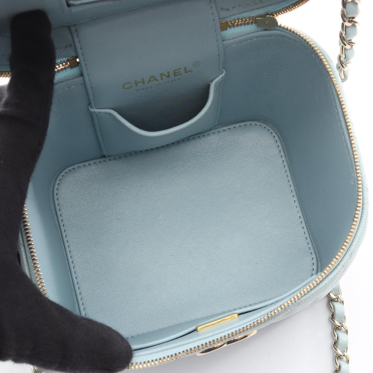 Chanel Matelasse Blue Grained Calfskin Handbag Shoulder Bag (Pre-Owned)