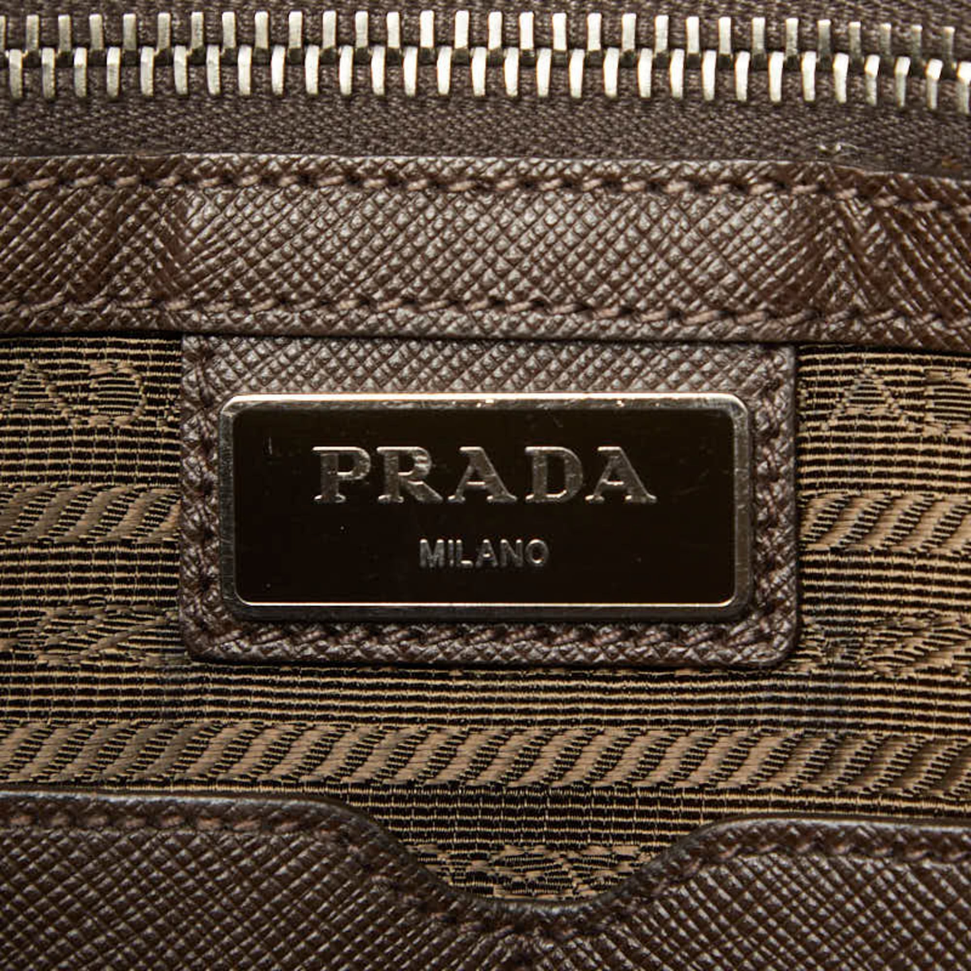 Prada White Saffiano Triangle Leather Briefcase Handbag (Pre-Owned)