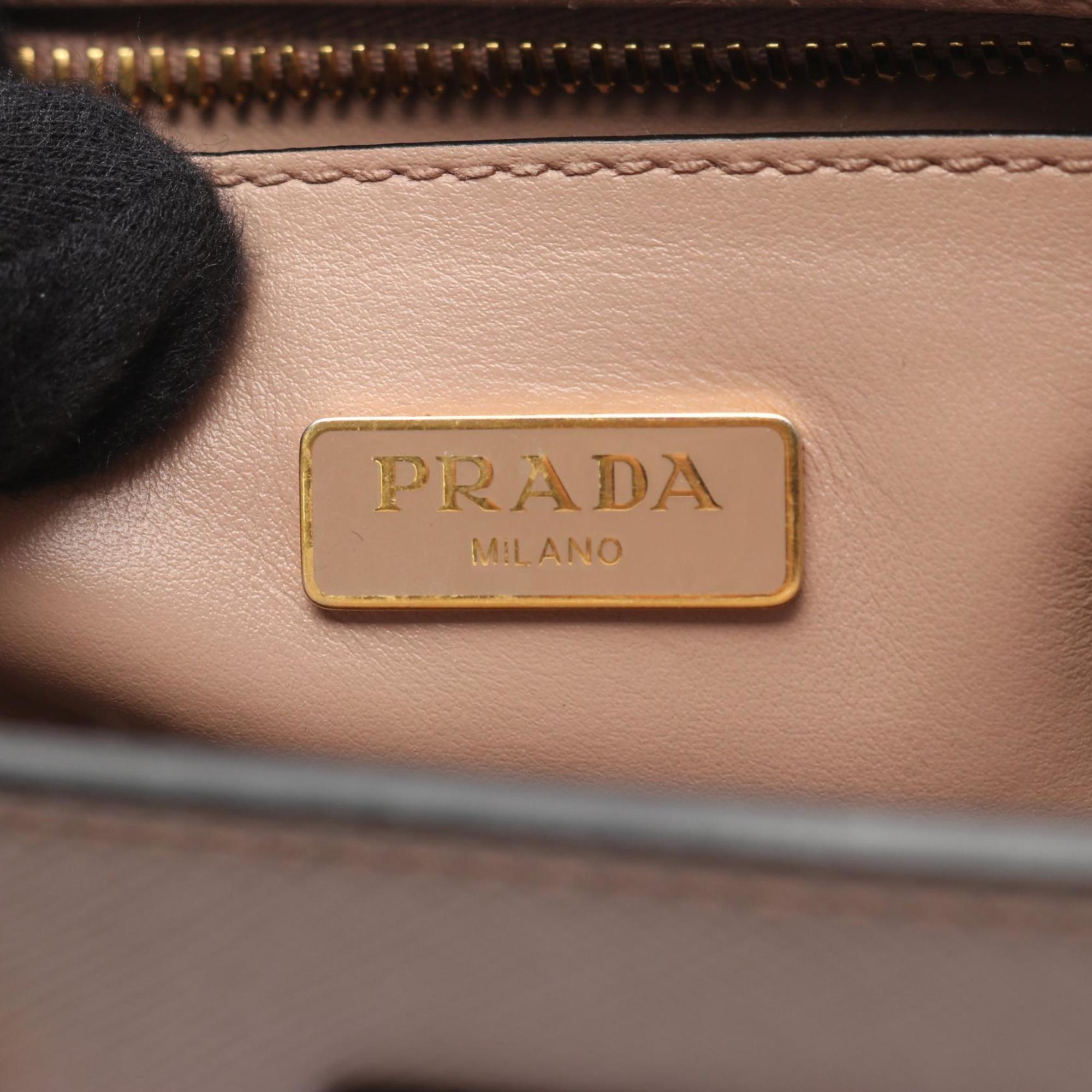 Prada Beige Saffiano Handbag (Pre-Owned)