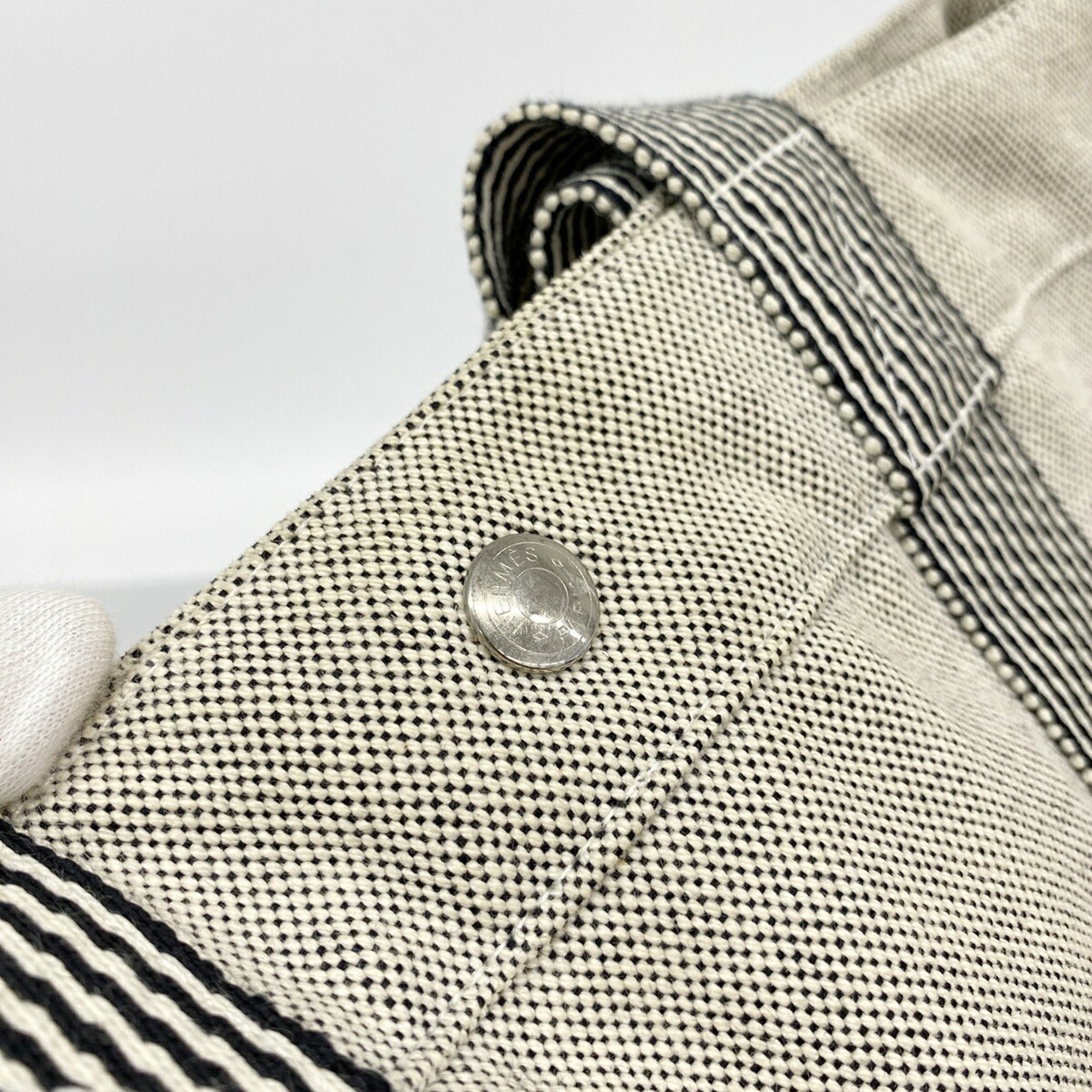Hermes Black Canvas Tote Bag (Pre-Owned)