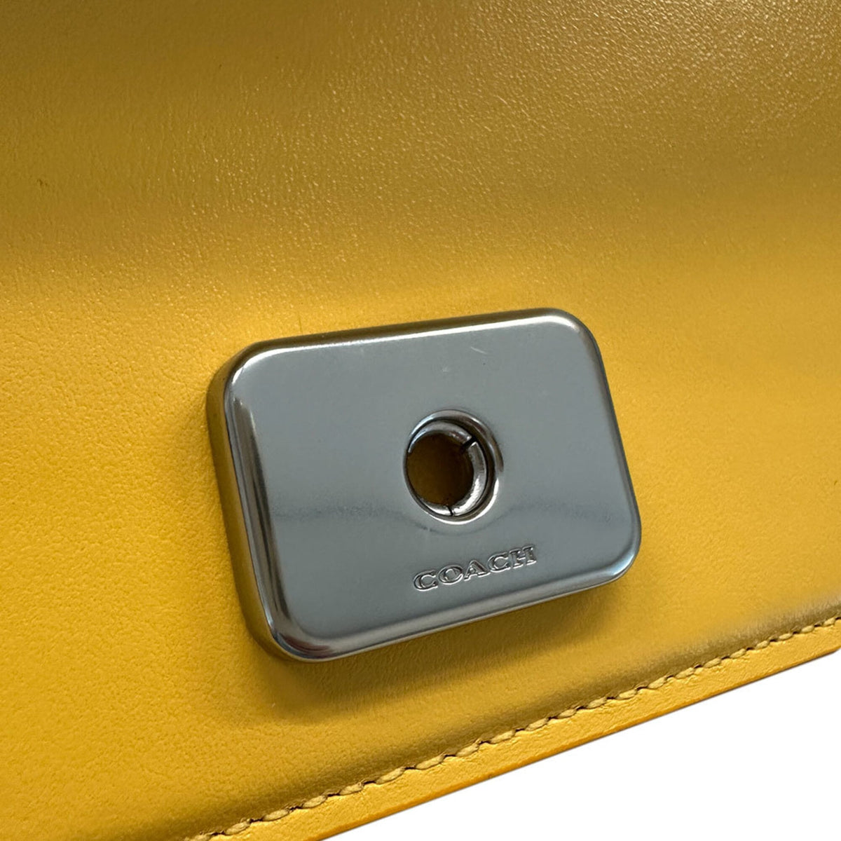 Coach Yellow Leather Shoulder Bag (Pre-Owned)