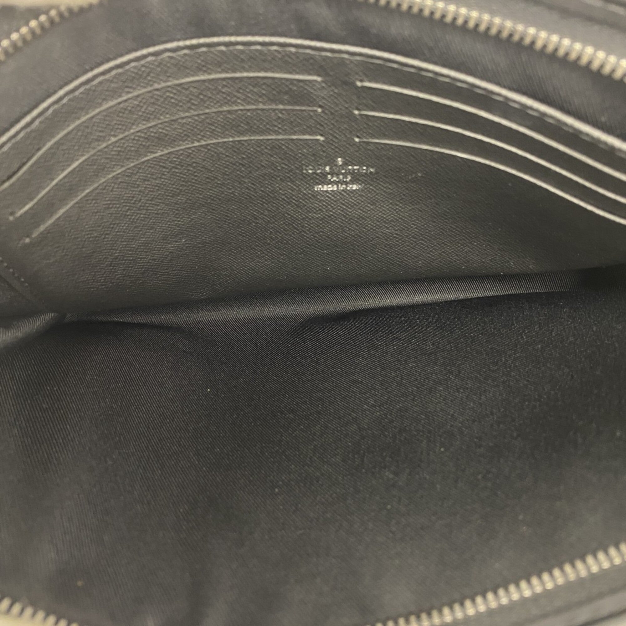 Louis Vuitton Black Clutch Bag (Pre-Owned)
