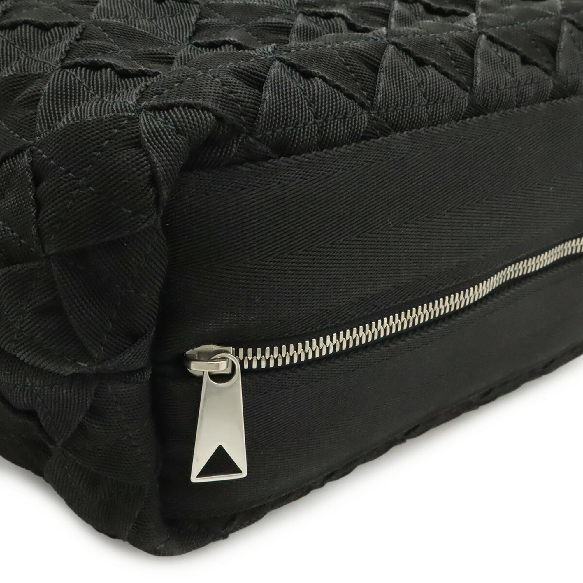 Bottega Veneta Intrecciato Black Canvas Shoulder Bag (Pre-Owned)