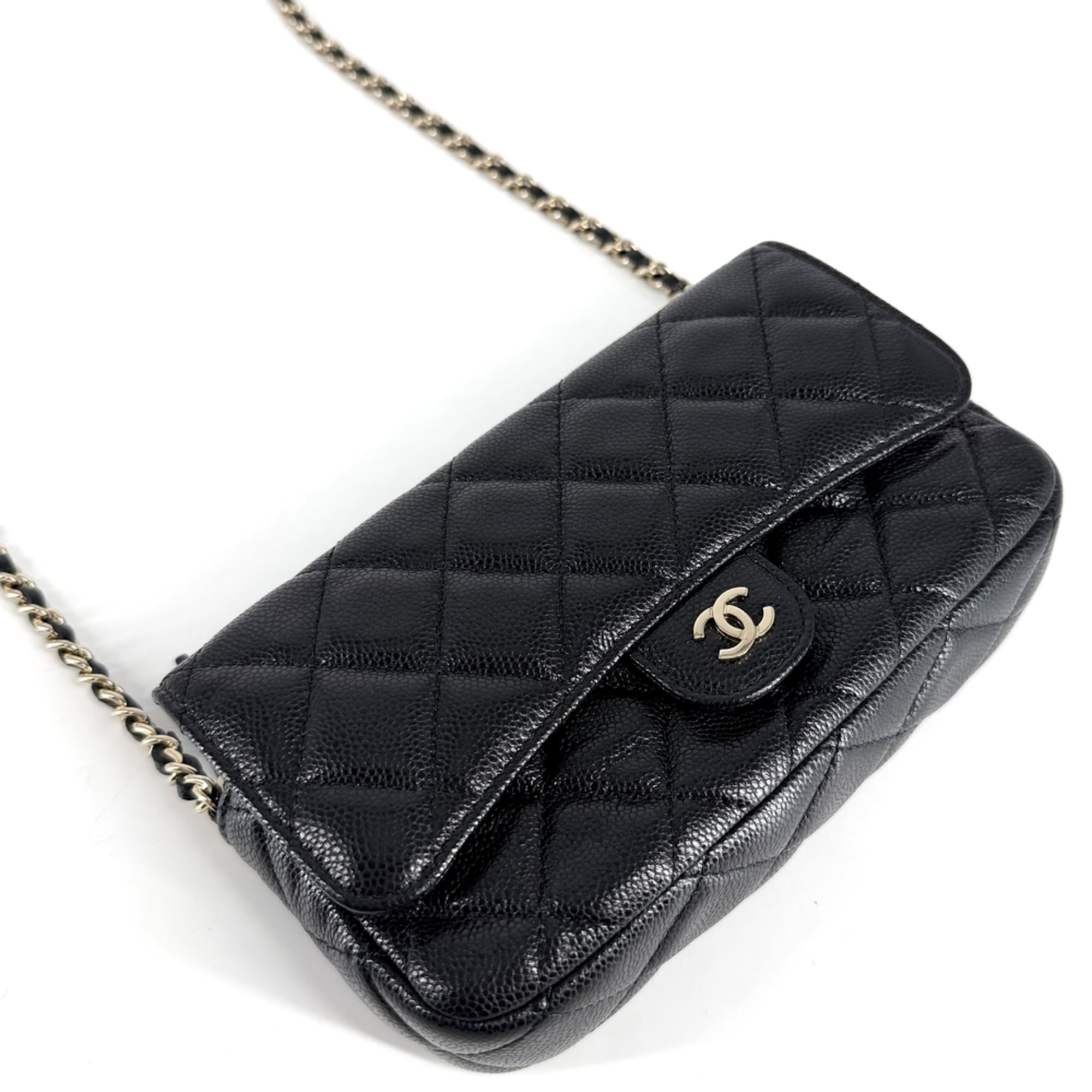 Chanel Matelasse Black Grained Calfskin Shoulder Bag (Pre-Owned)