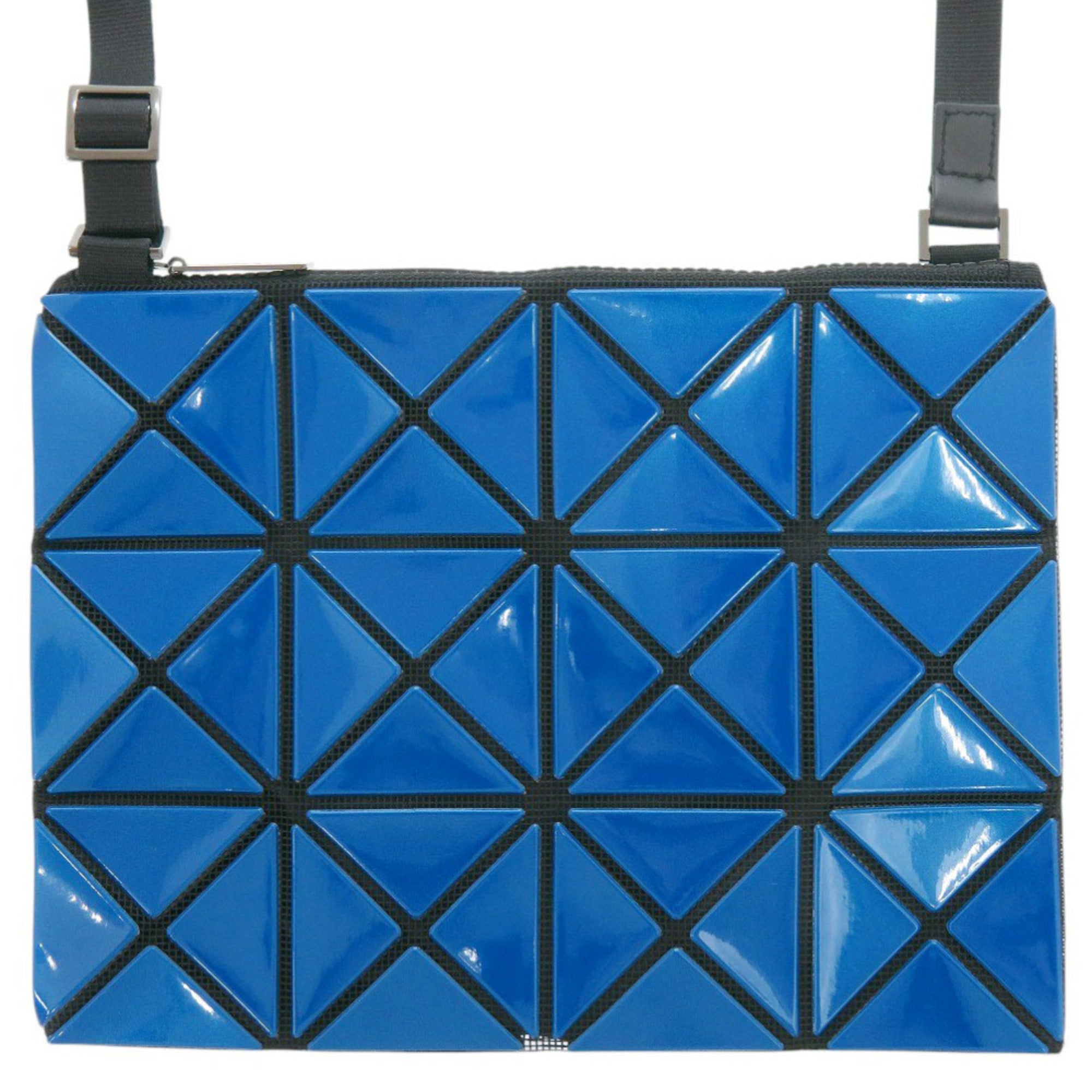 Issey Miyake Black Blue Polyester Nylon Shoulder Bag (Pre-Owned)
