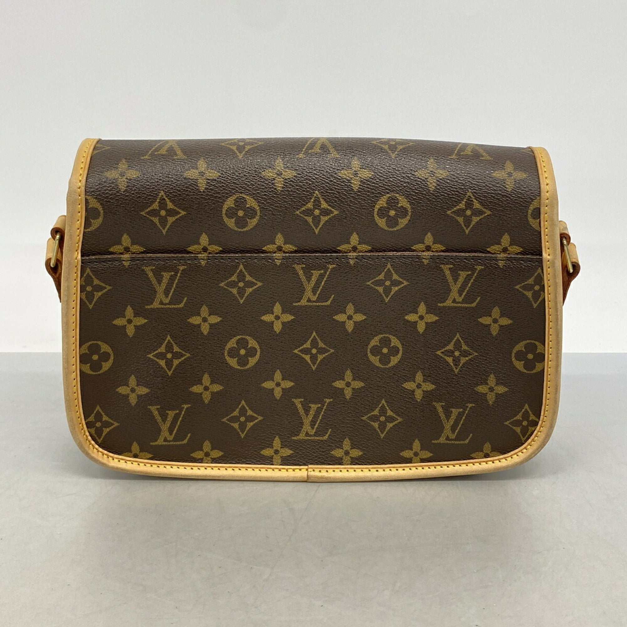 Louis Vuitton Brown Shoulder Bag (Pre-Owned)