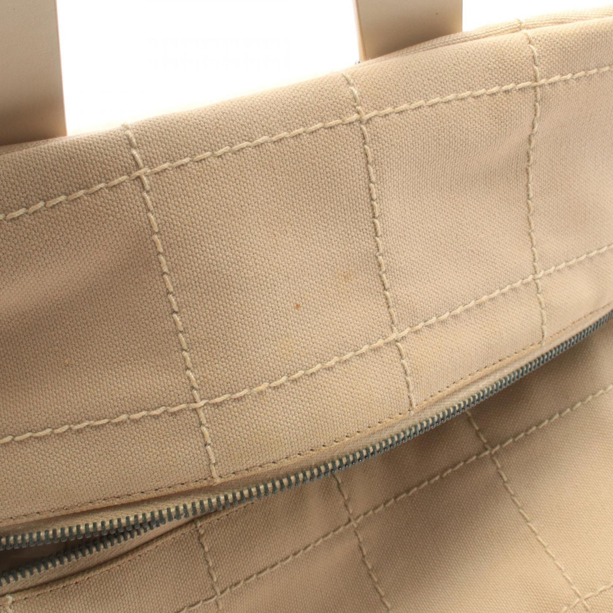 Chanel Chocolate Bar Beige Canvas Leather Handbag (Pre-Owned)