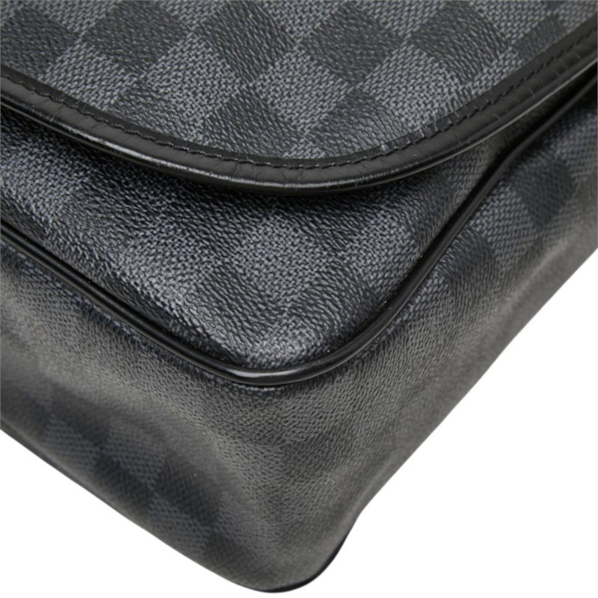 Louis Vuitton Black Pvc Leather Shoulder Bag (Pre-Owned)