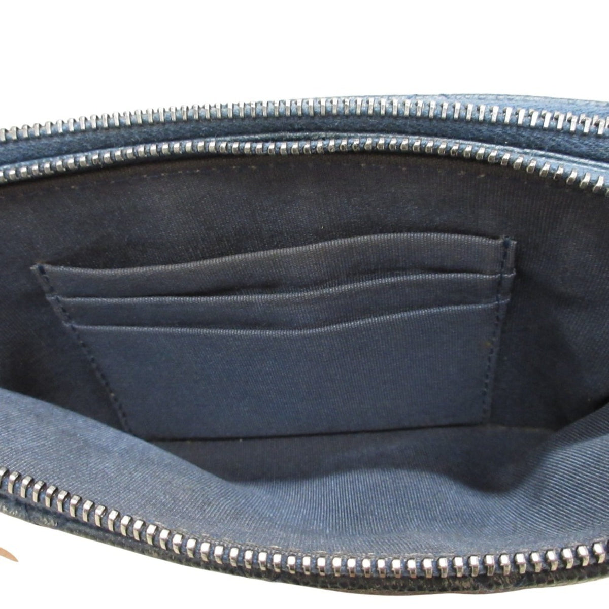 Chanel Navy Grained Calfskin Shoulder Bag (Pre-Owned)