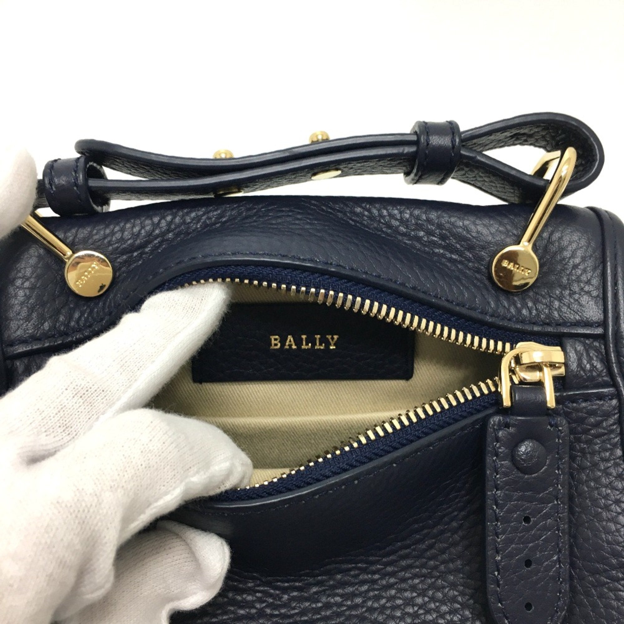 Bally Navy Leather Shoulder Bag (Pre-Owned)