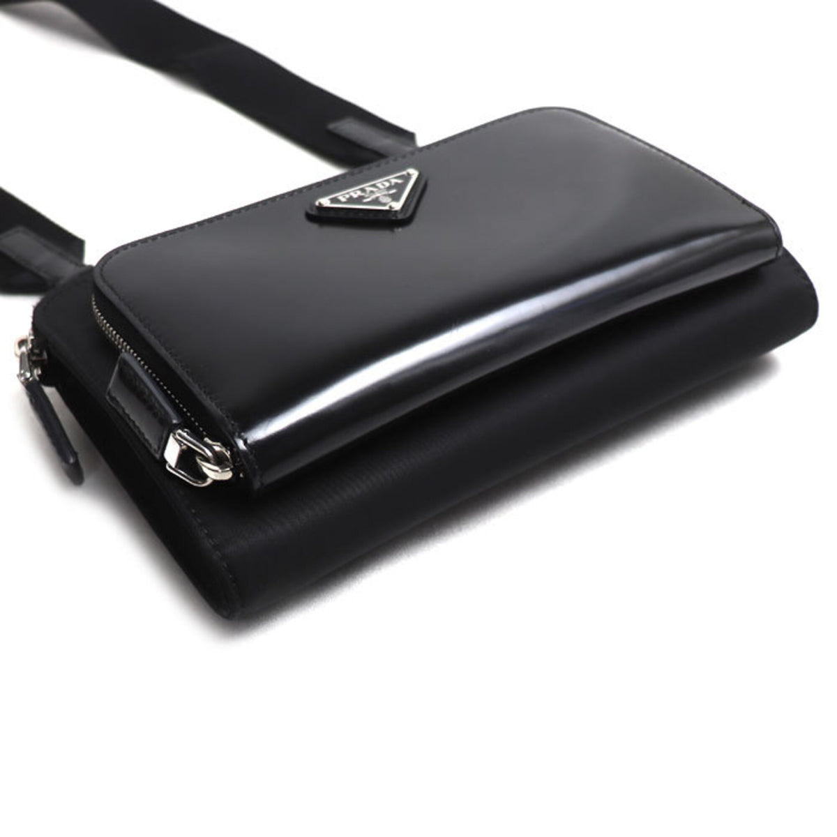 Prada Black Leather Nylon Shoulder Bag (Pre-Owned)
