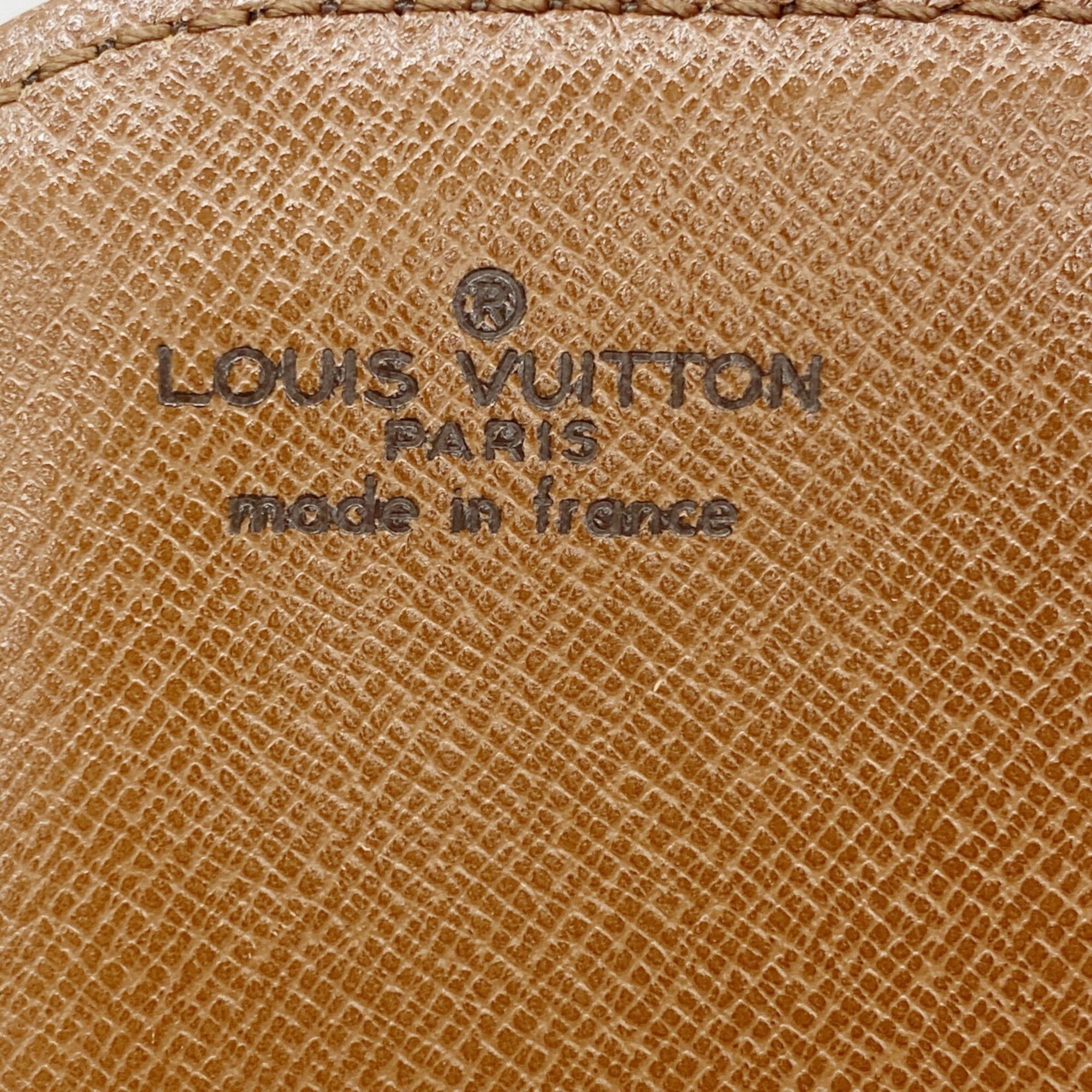Louis Vuitton Brown Shoulder Bag (Pre-Owned)