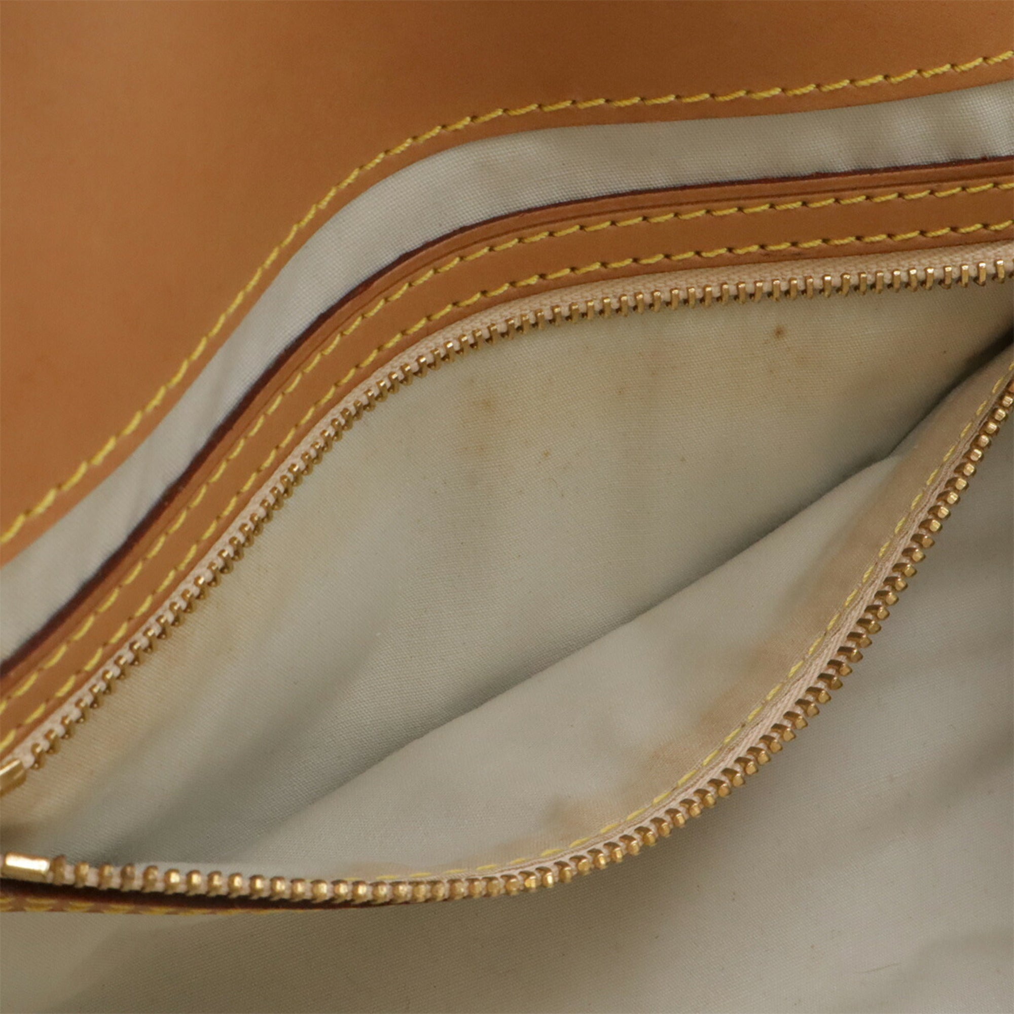 Louis Vuitton Blue Canvas Shoulder Bag (Pre-Owned)