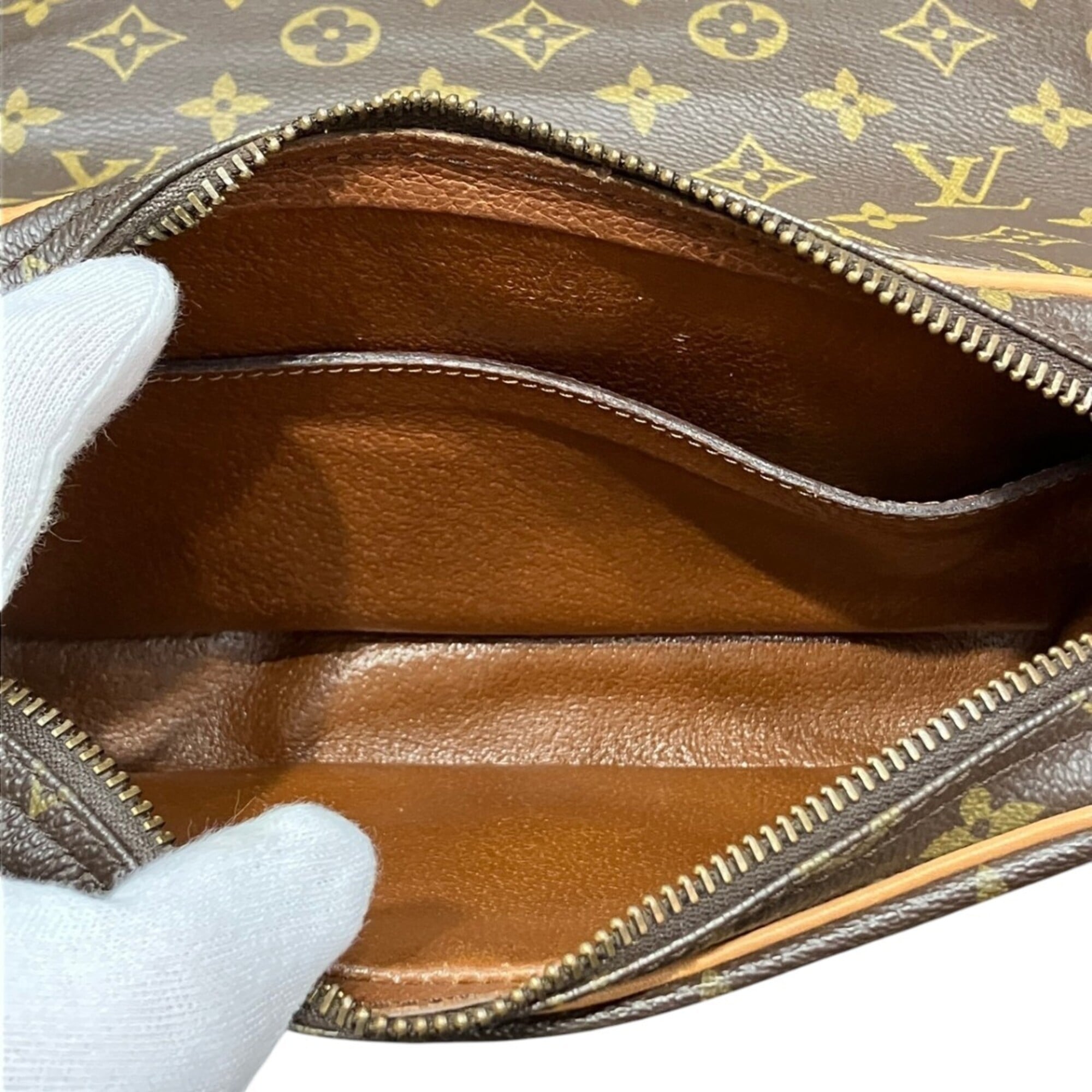 Louis Vuitton Monogram Brown Monogram Shoulder Bag (Pre-Owned)