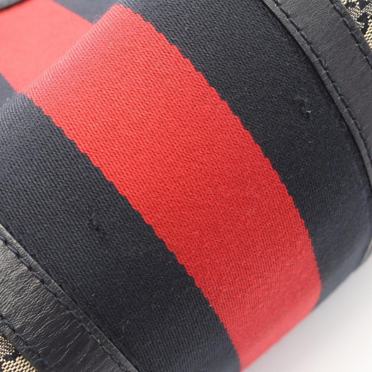 Gucci Beige Navy Red Color Canvas Leather Handbag (Pre-Owned)