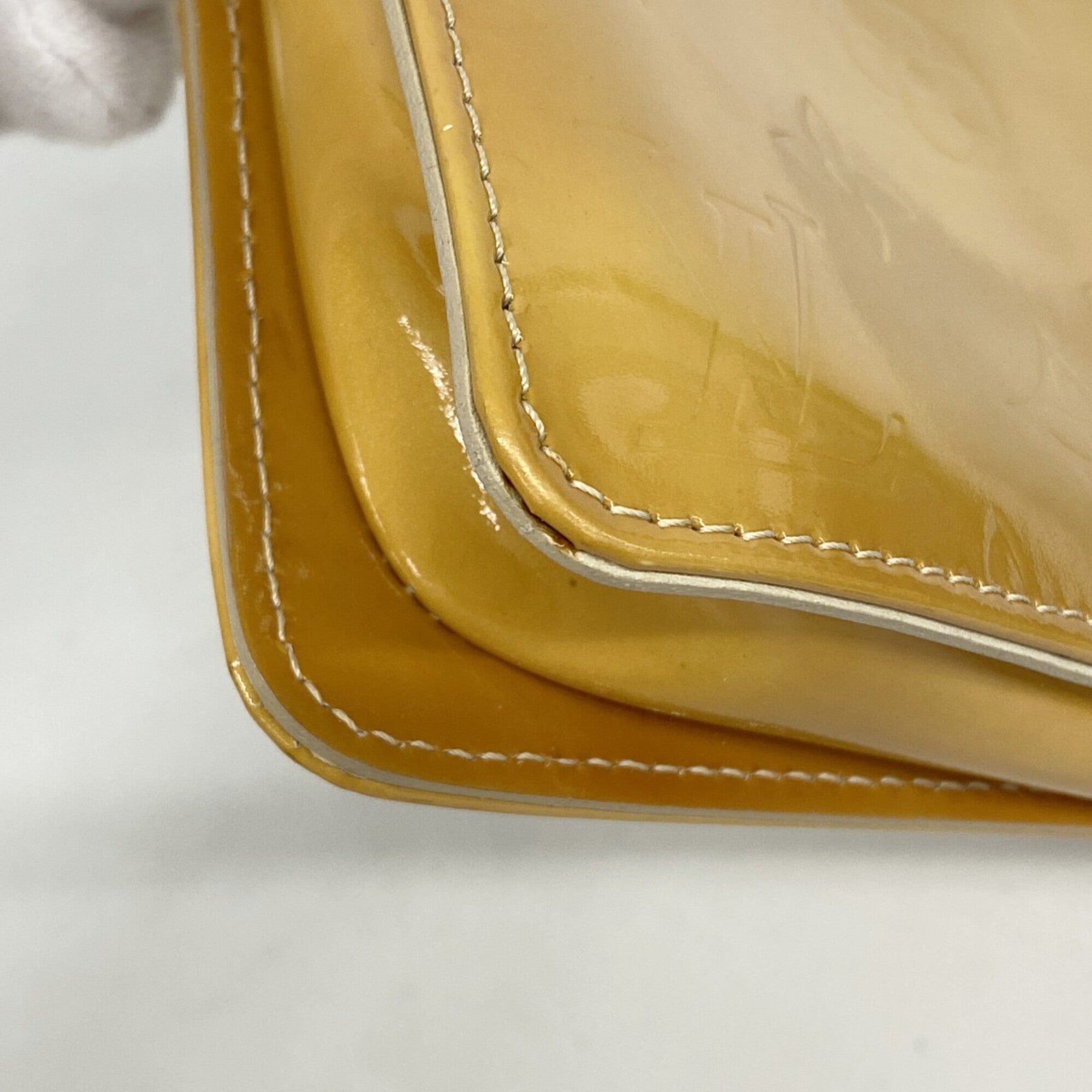 Louis Vuitton Beige Pouch (Pre-Owned)