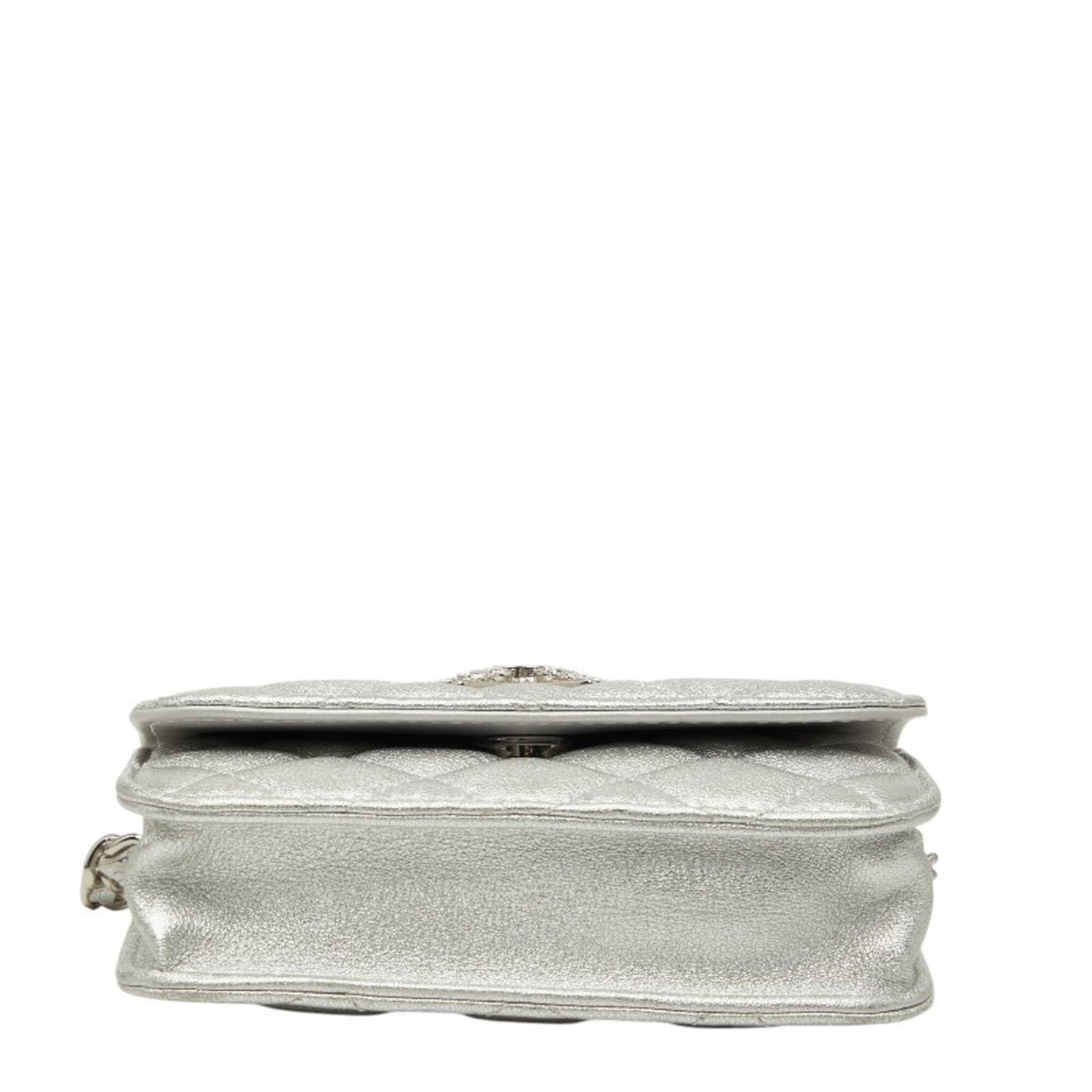 Chanel Silver Leather Pochette Shoulder Bag (Pre-Owned)
