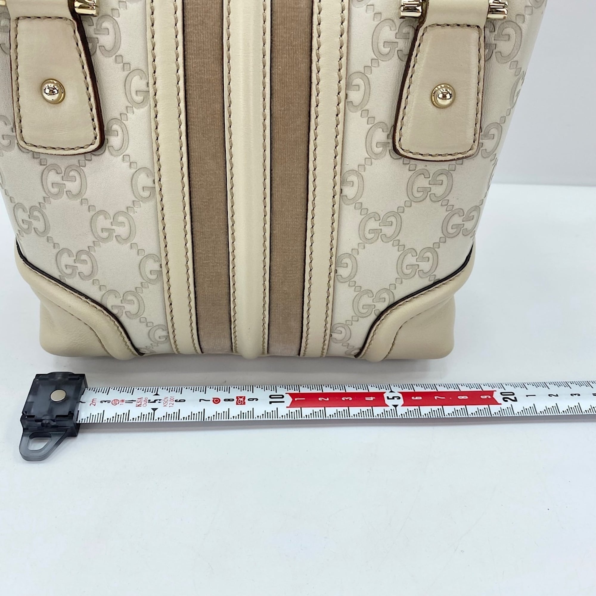 Gucci White Handbag (Pre-Owned)