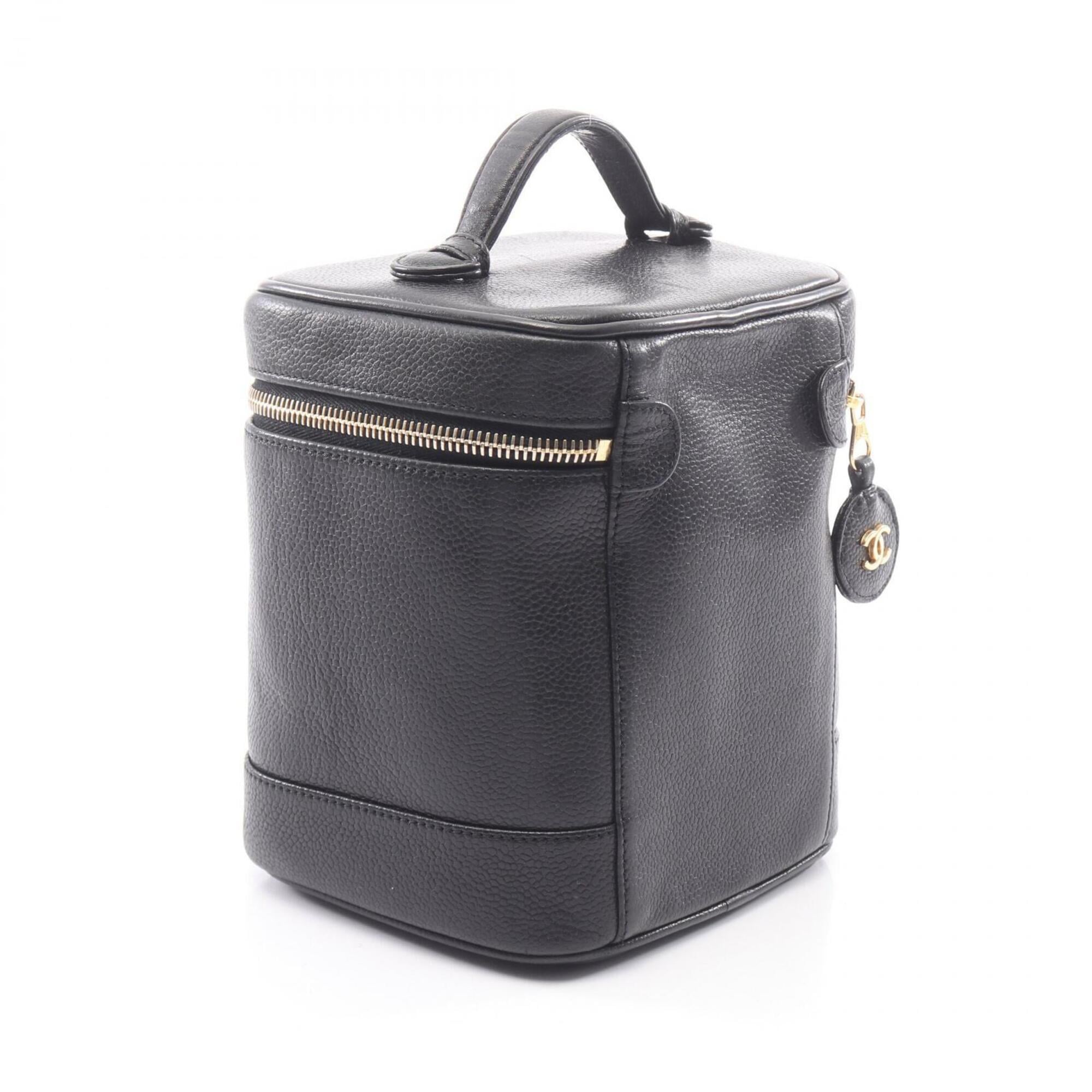 Chanel Black Grained Calfskin Handbag (Pre-Owned)