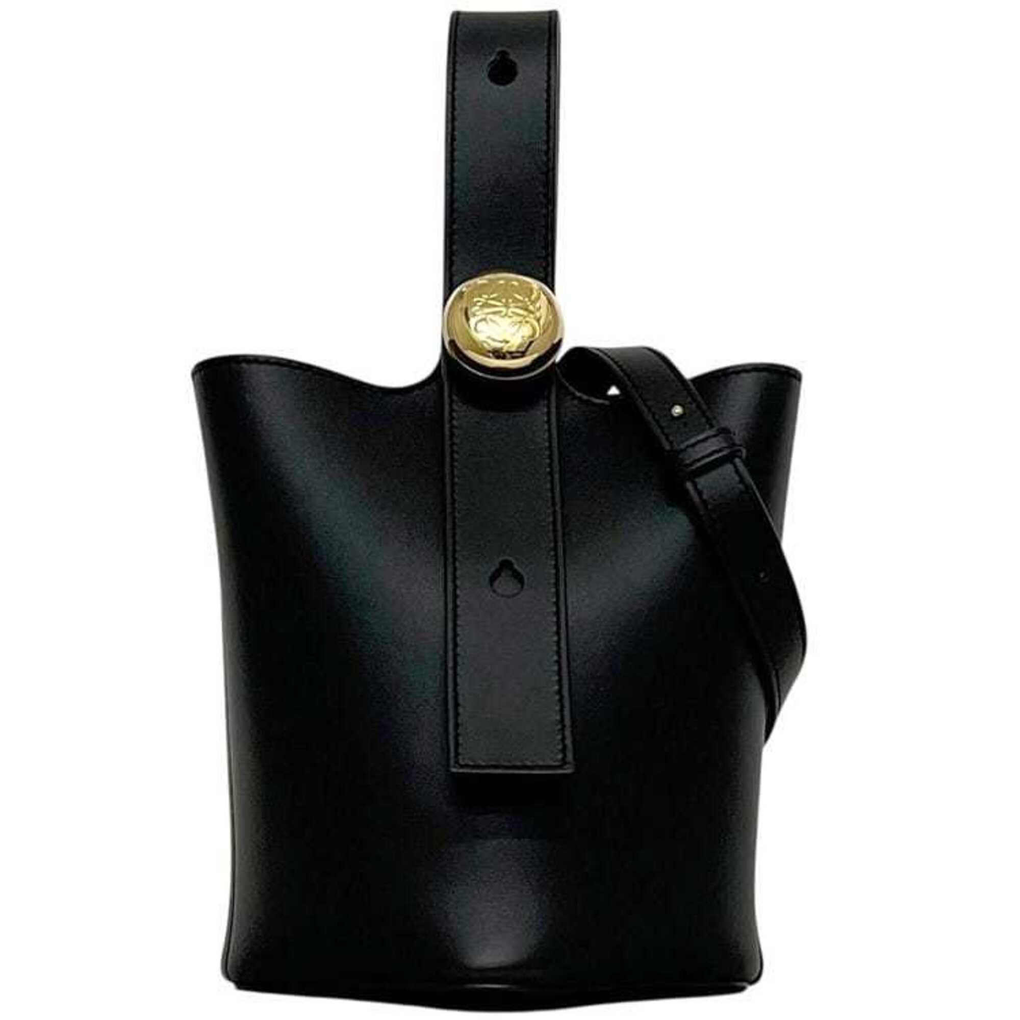 Loewe Black Leather Shoulder Bag (Pre-Owned)