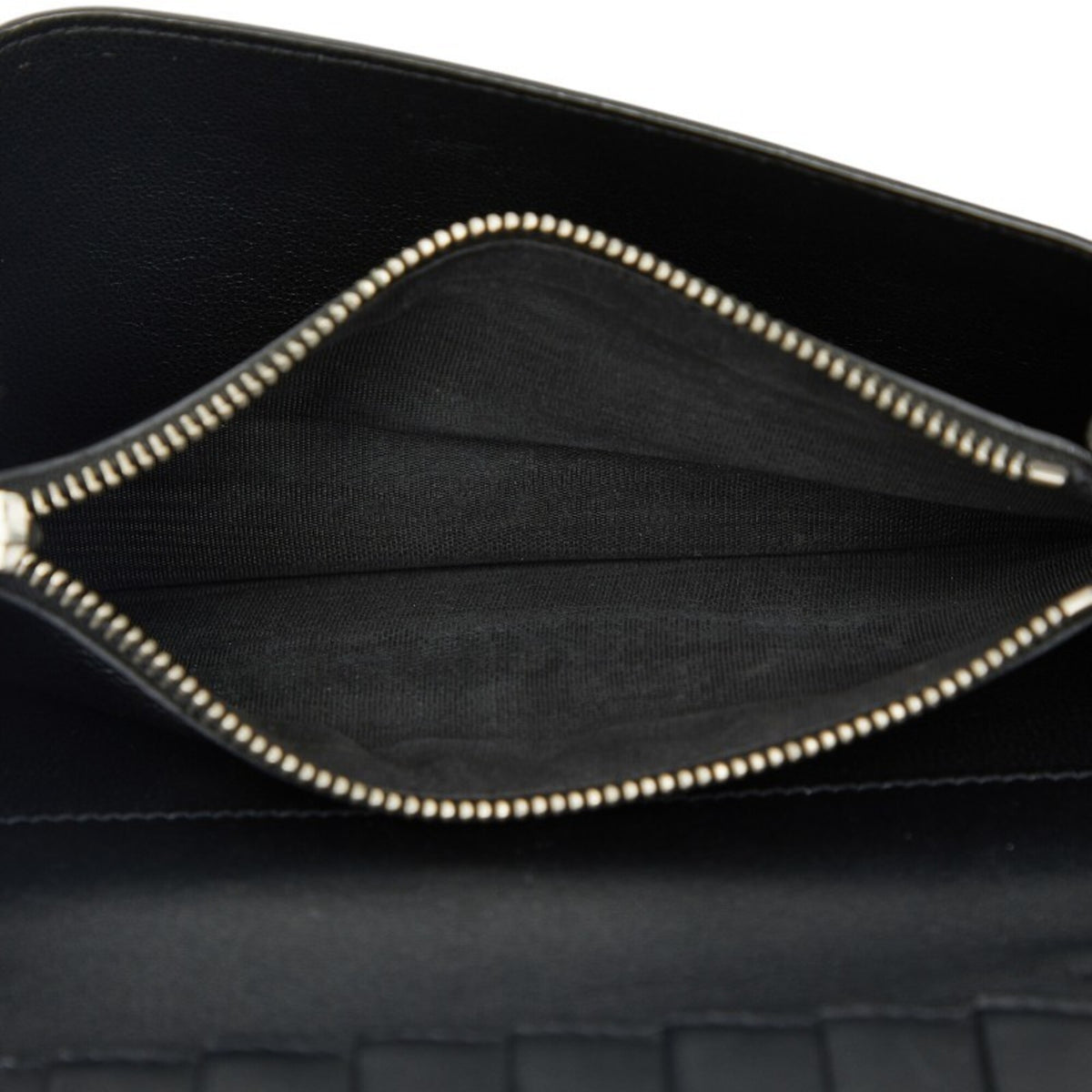 Saint Laurent Black Leather Long Wallet (Bi-Fold) (Pre-Owned)