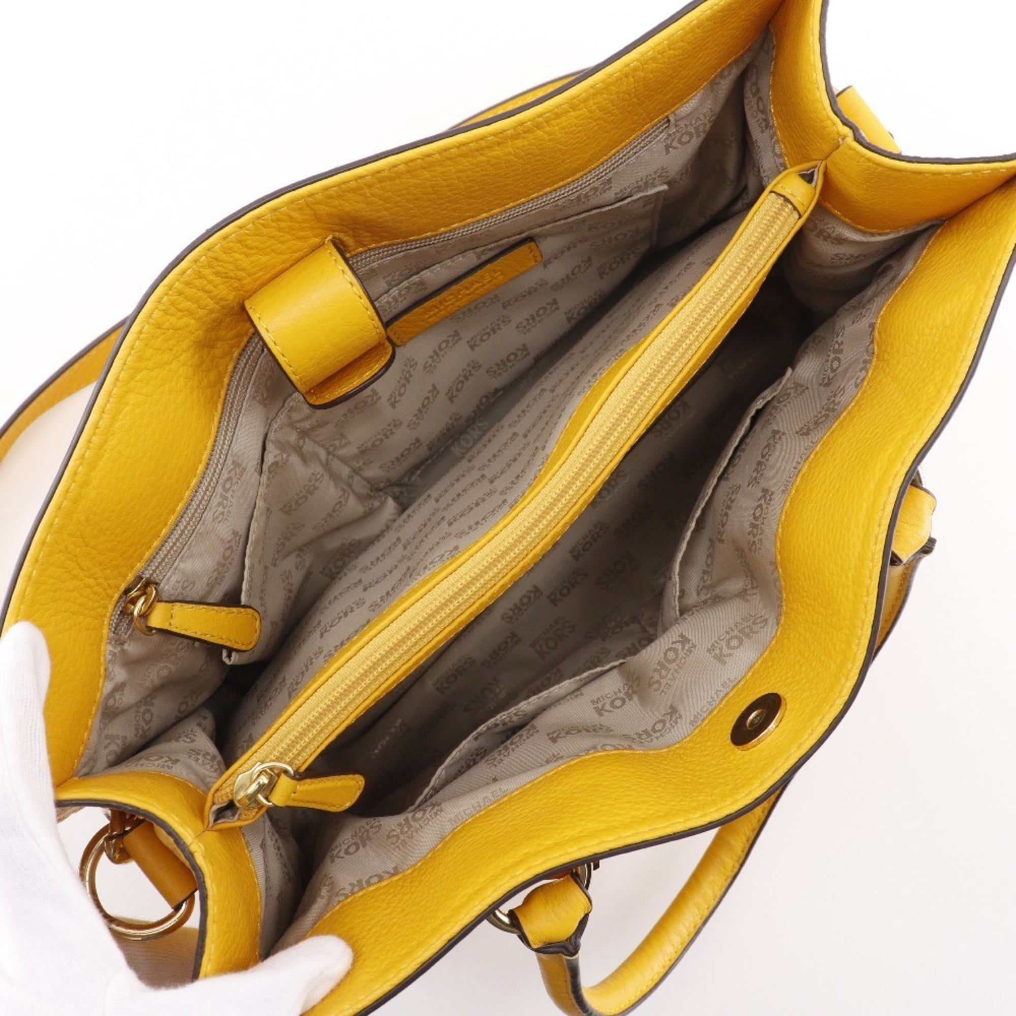 Michael Kors Yellow Leather Handbag (Pre-Owned)