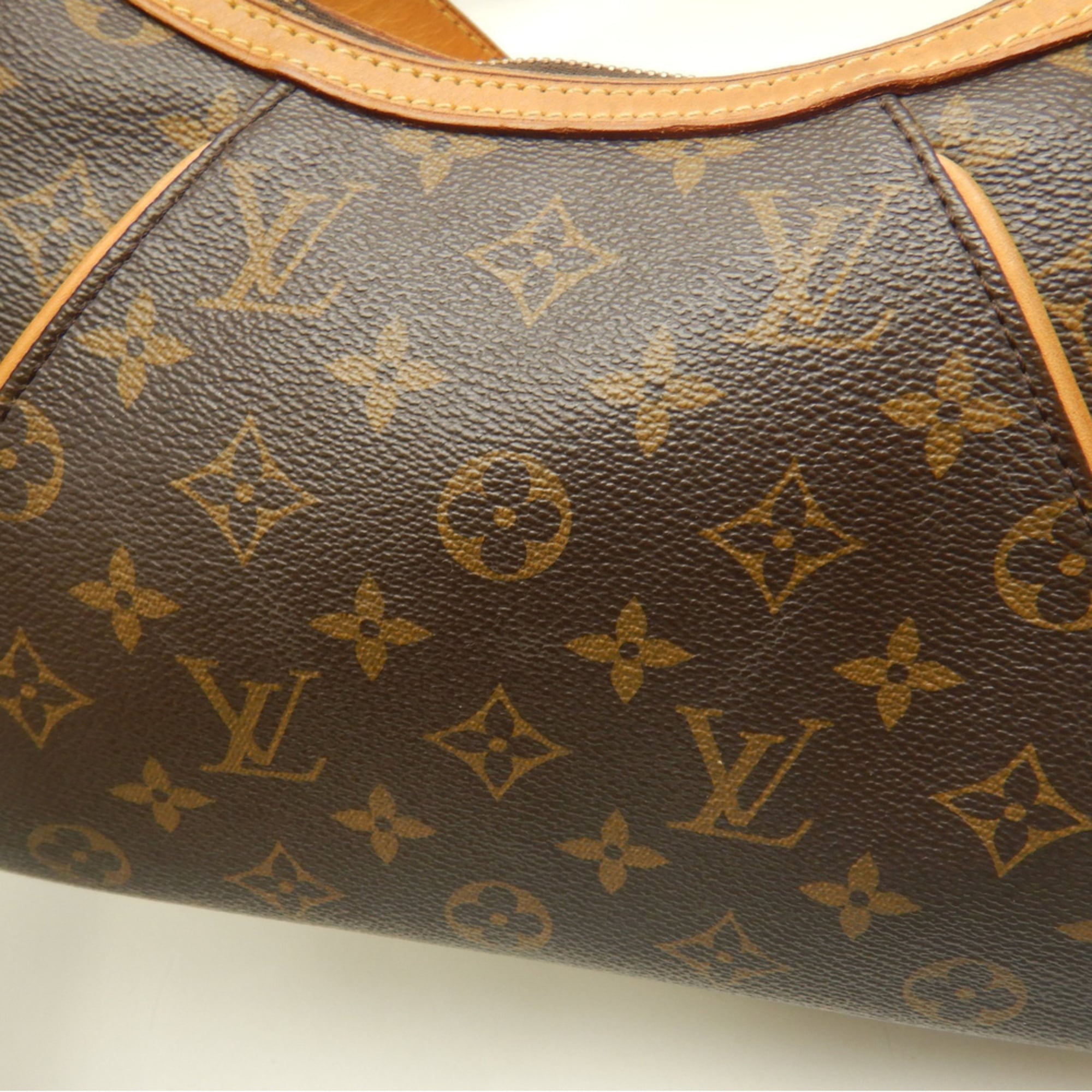Louis Vuitton Brown Monogram Monogram Canvas Shoulder Bag (Pre-Owned)