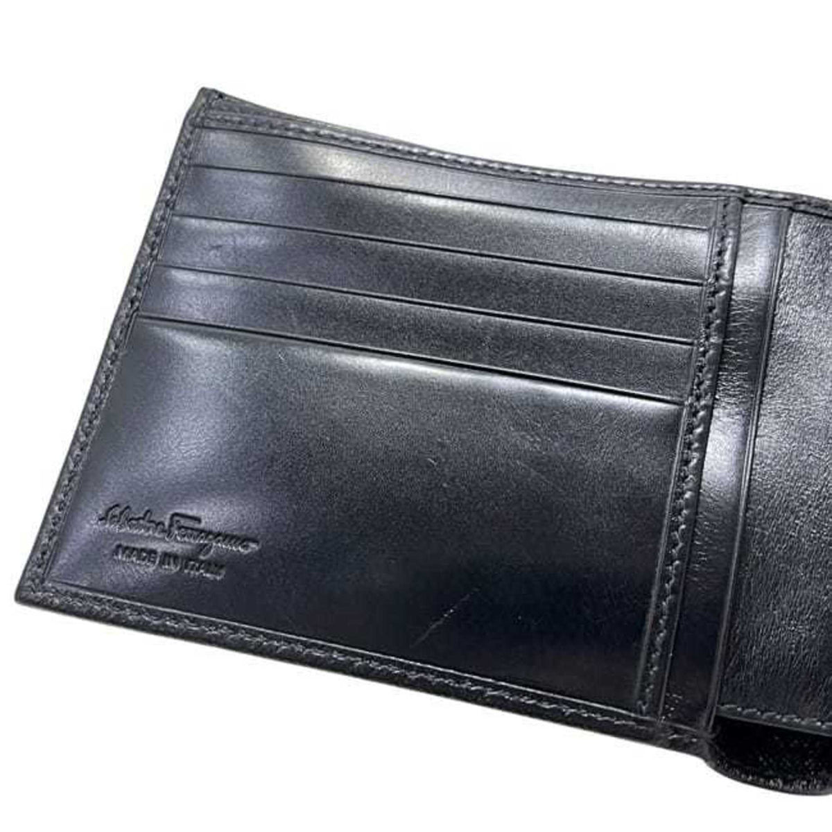 Salvatore Ferragamo Black Leather Wallet (Bi-Fold) (Pre-Owned)