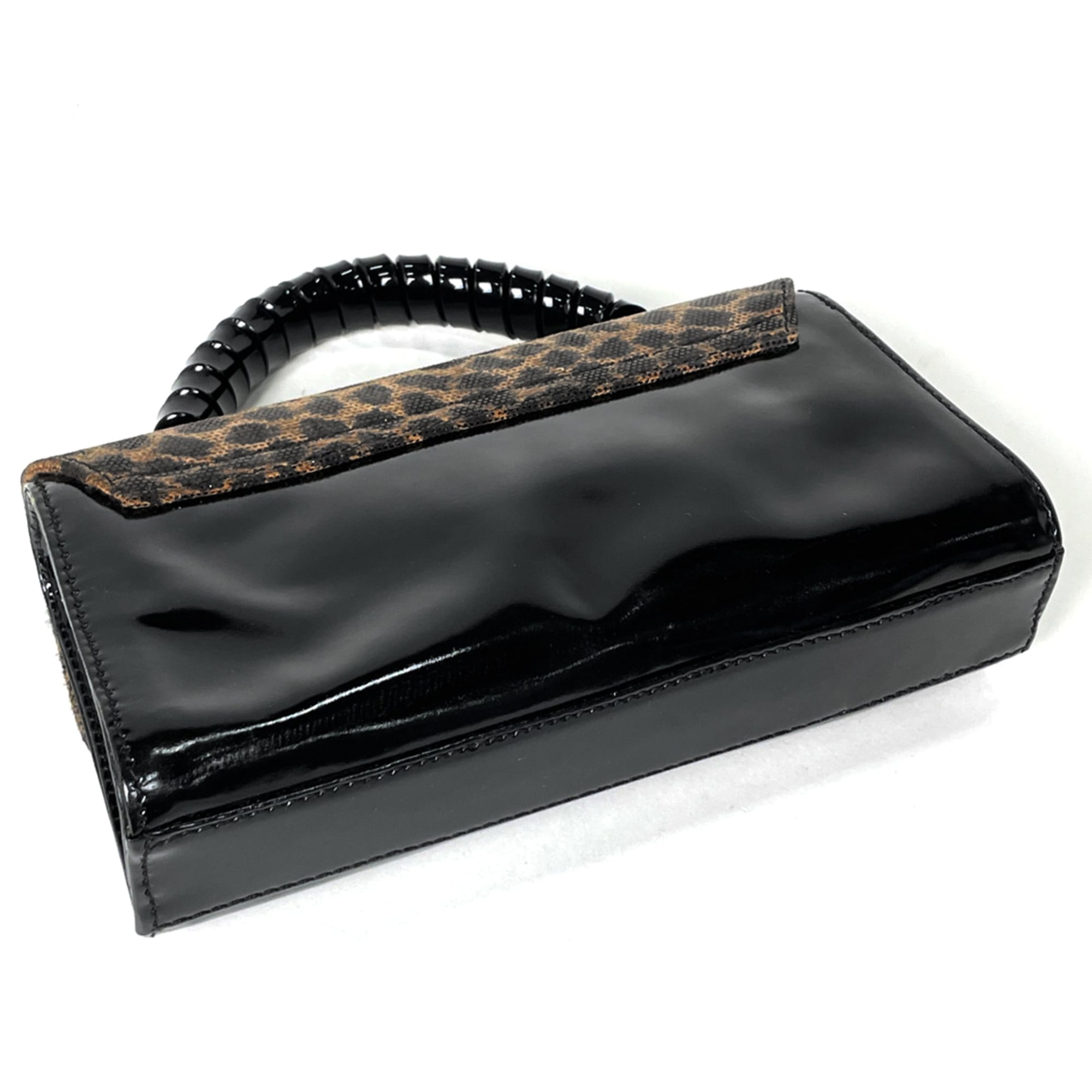 Loewe Black Patent Leather Leather Handbag (Pre-Owned)